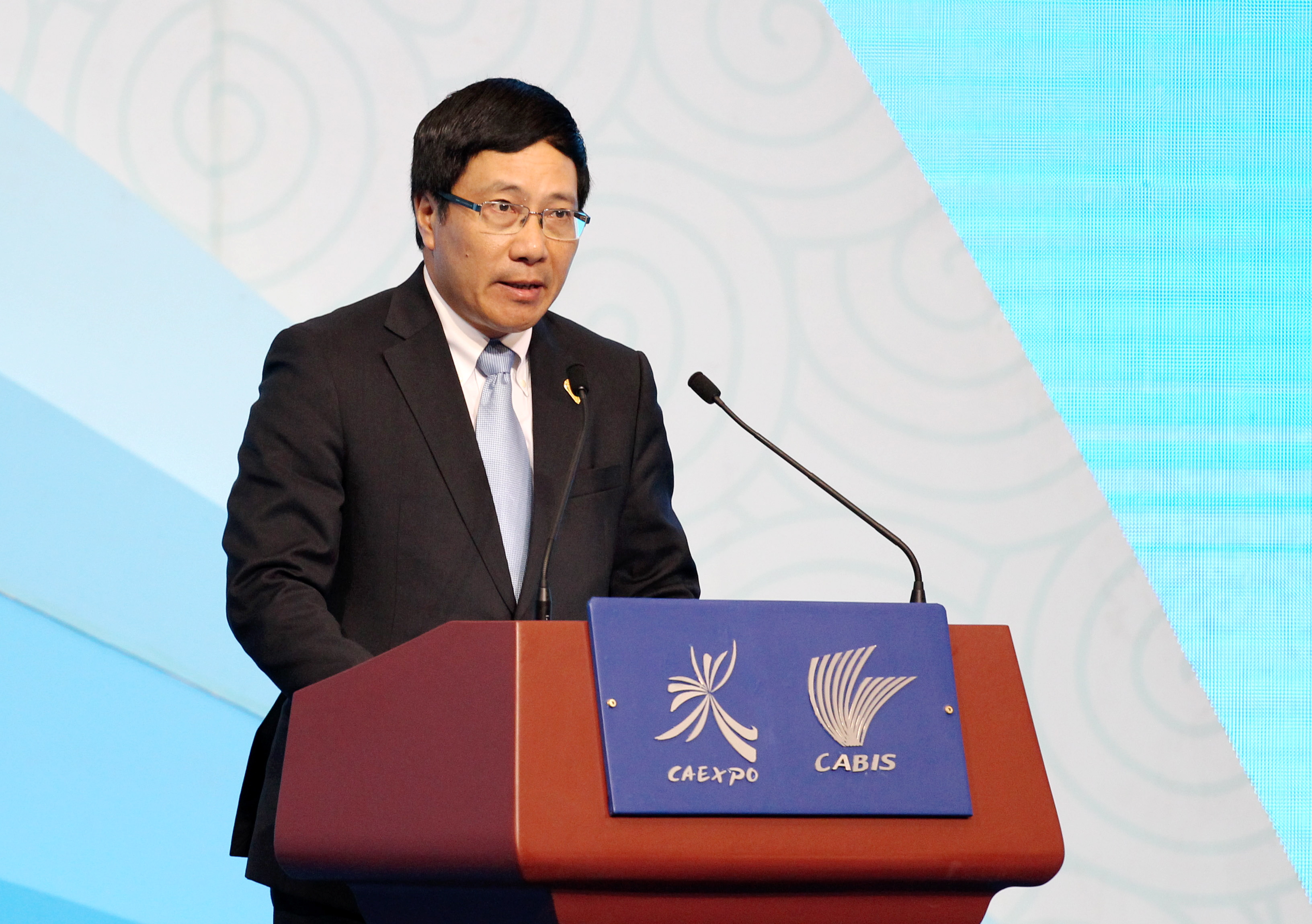 China suggests six steps to boost ASEAN ties