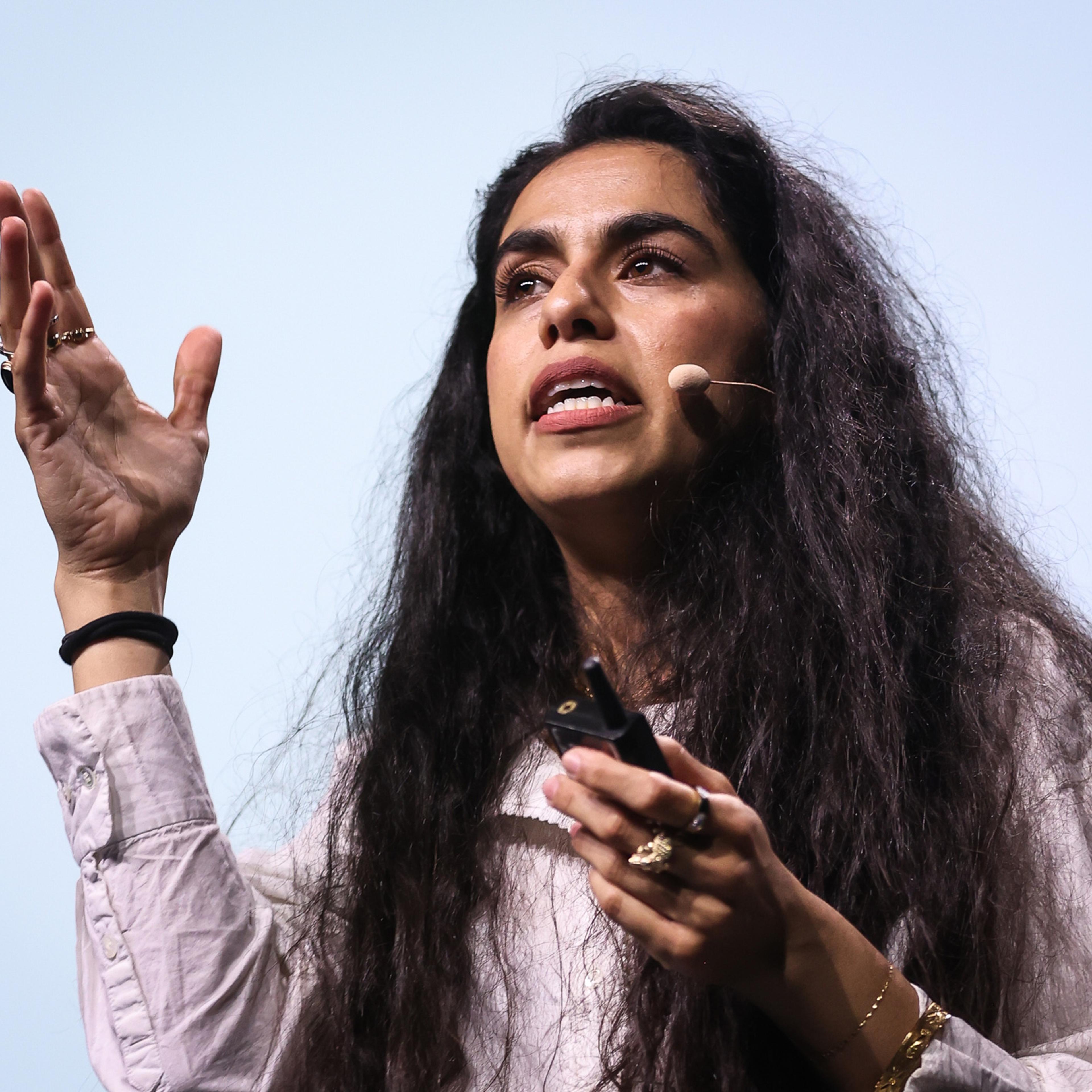 Mona Chalabi