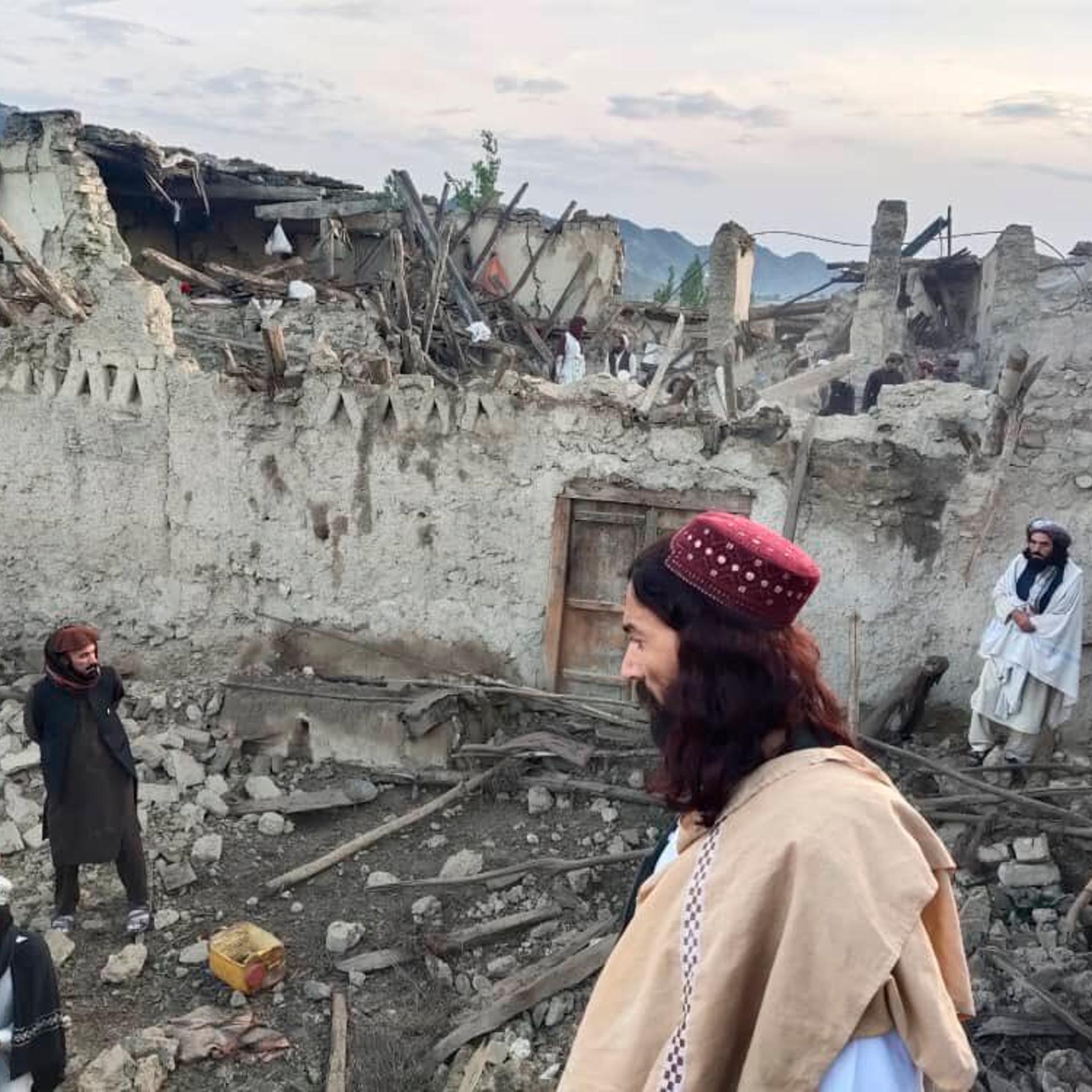 afghanistan-quake-1000