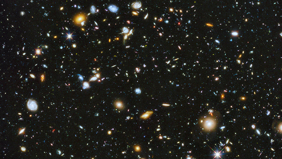 Hubble: The Story of Its First Photo—25 Years Later