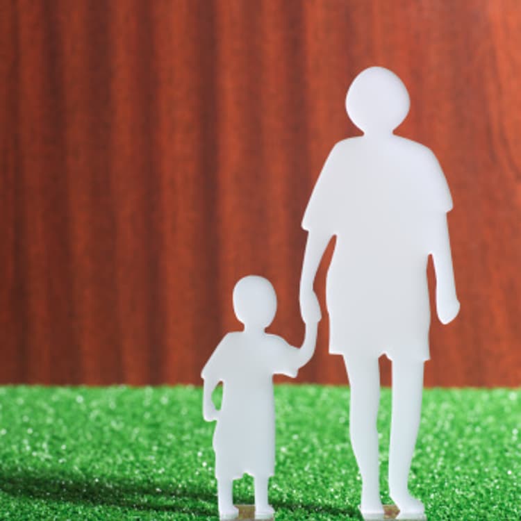 parent-child-paper-cut-out