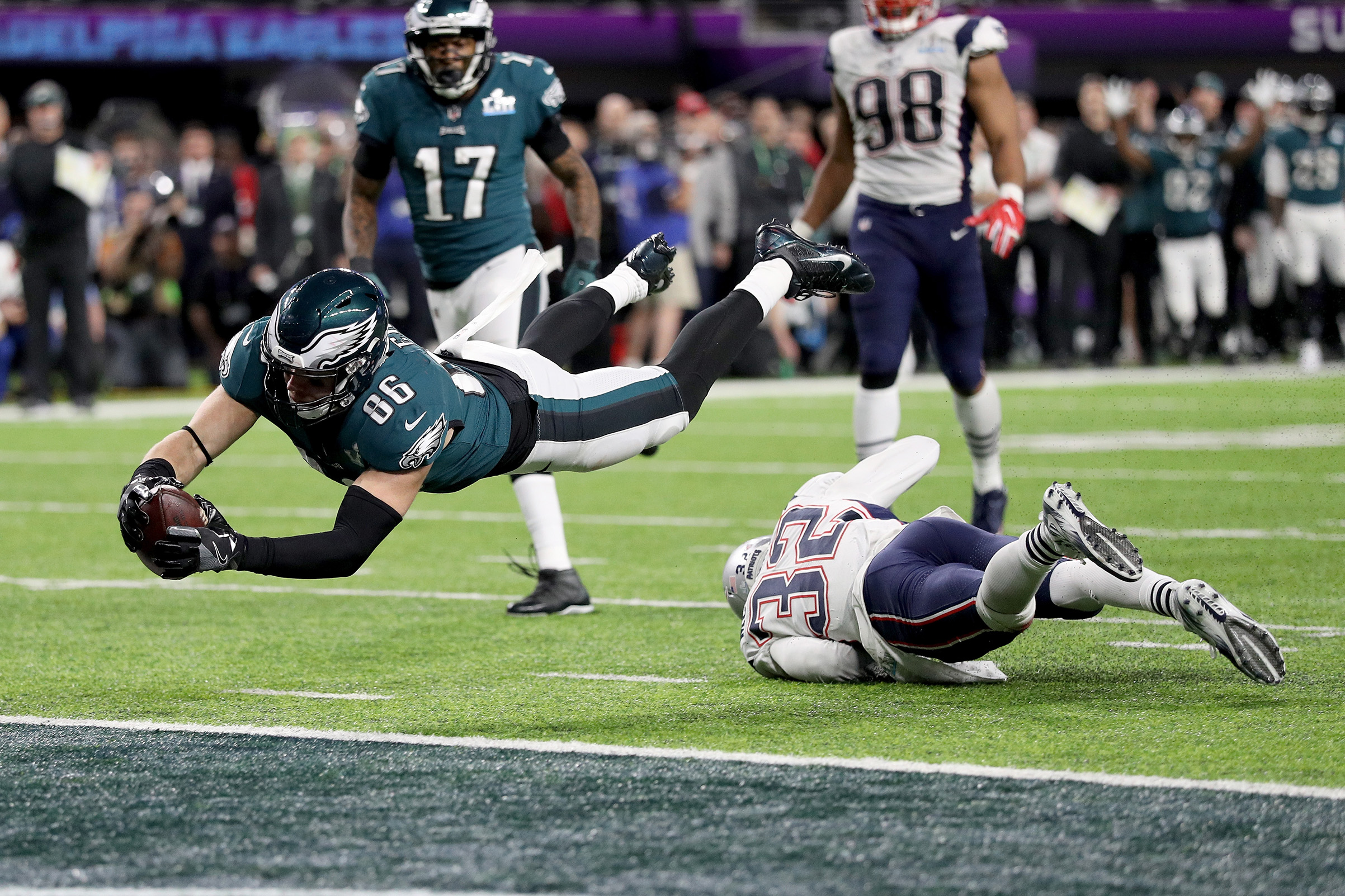 Philadelphia Eagles v New England Patriots