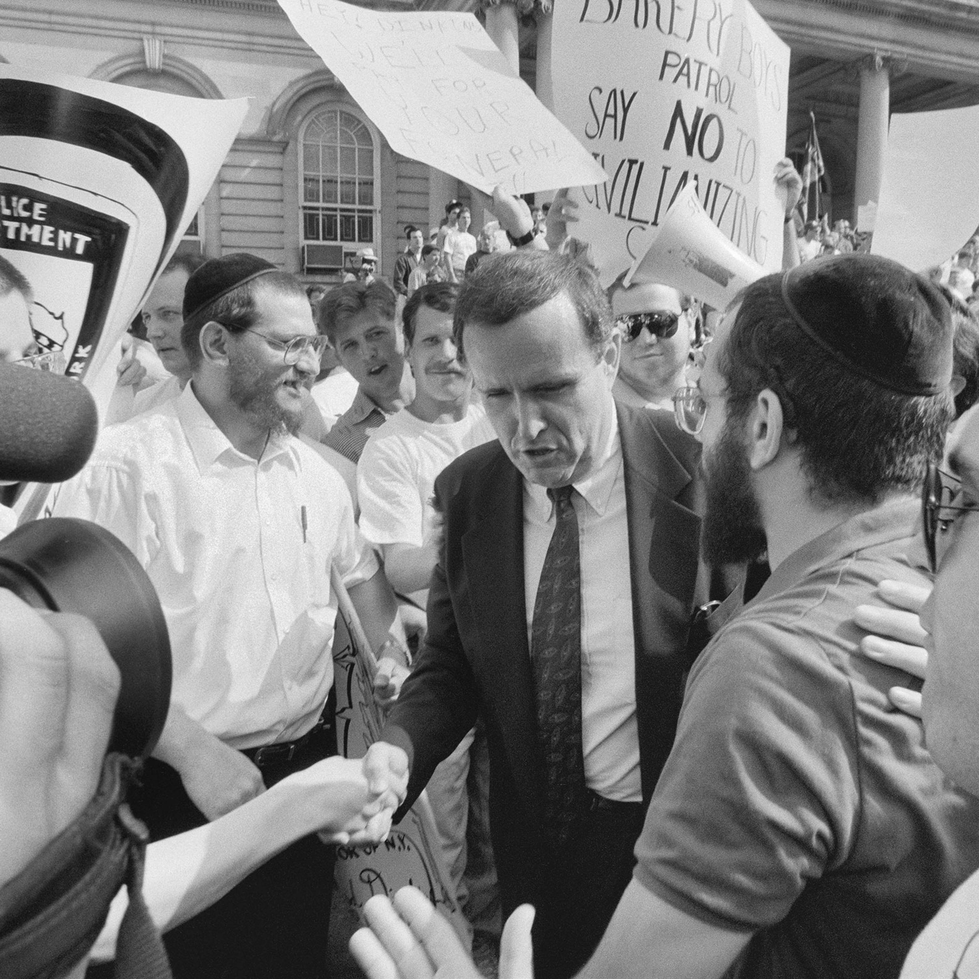 Off duty police officers protest a proposed law that would civilianize the Civilian Complaints Review Board, in New York, on Sept. 16, 1992.