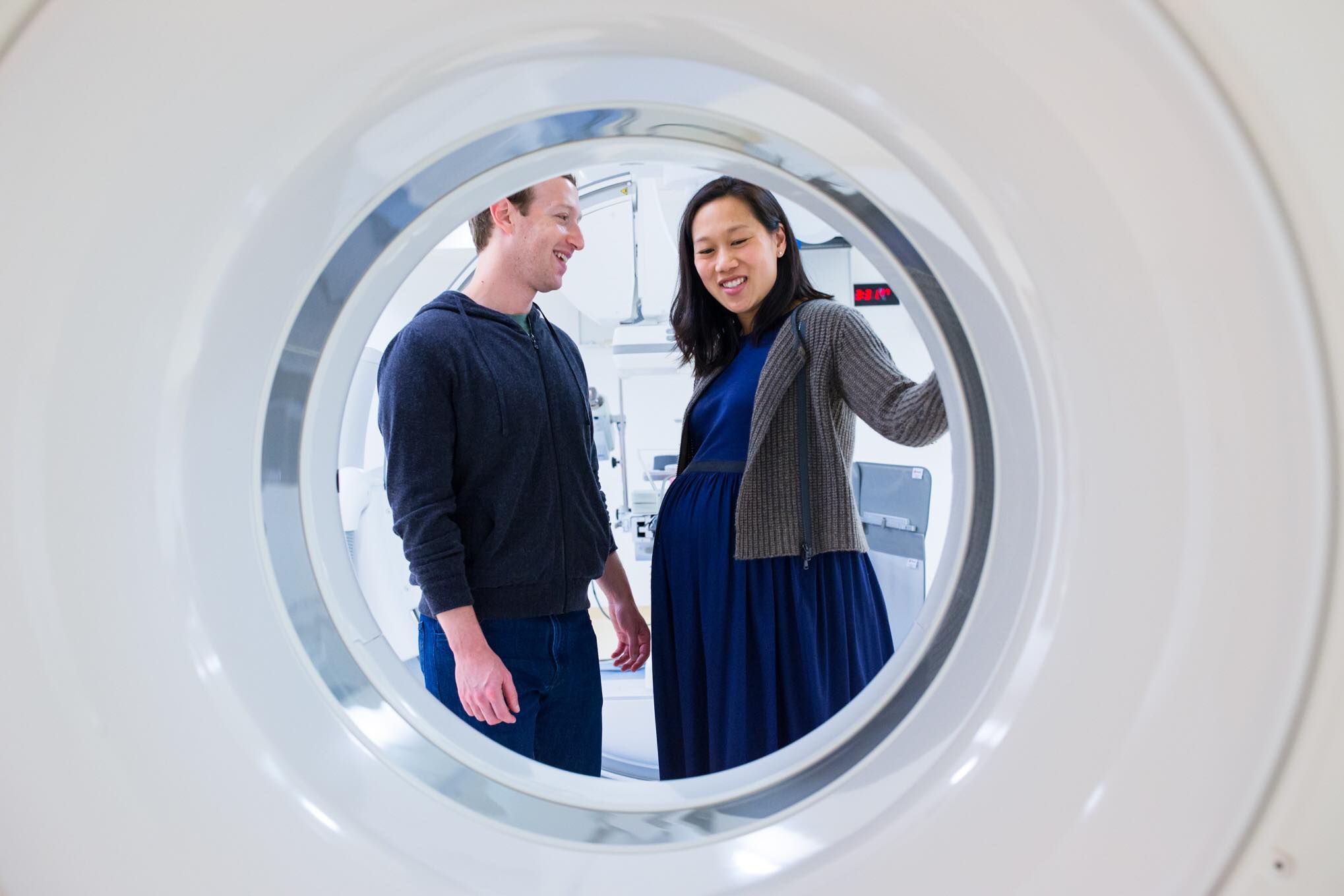  November 7, 2015 With Priscilla Chan at Zuckerberg San Francisco General.