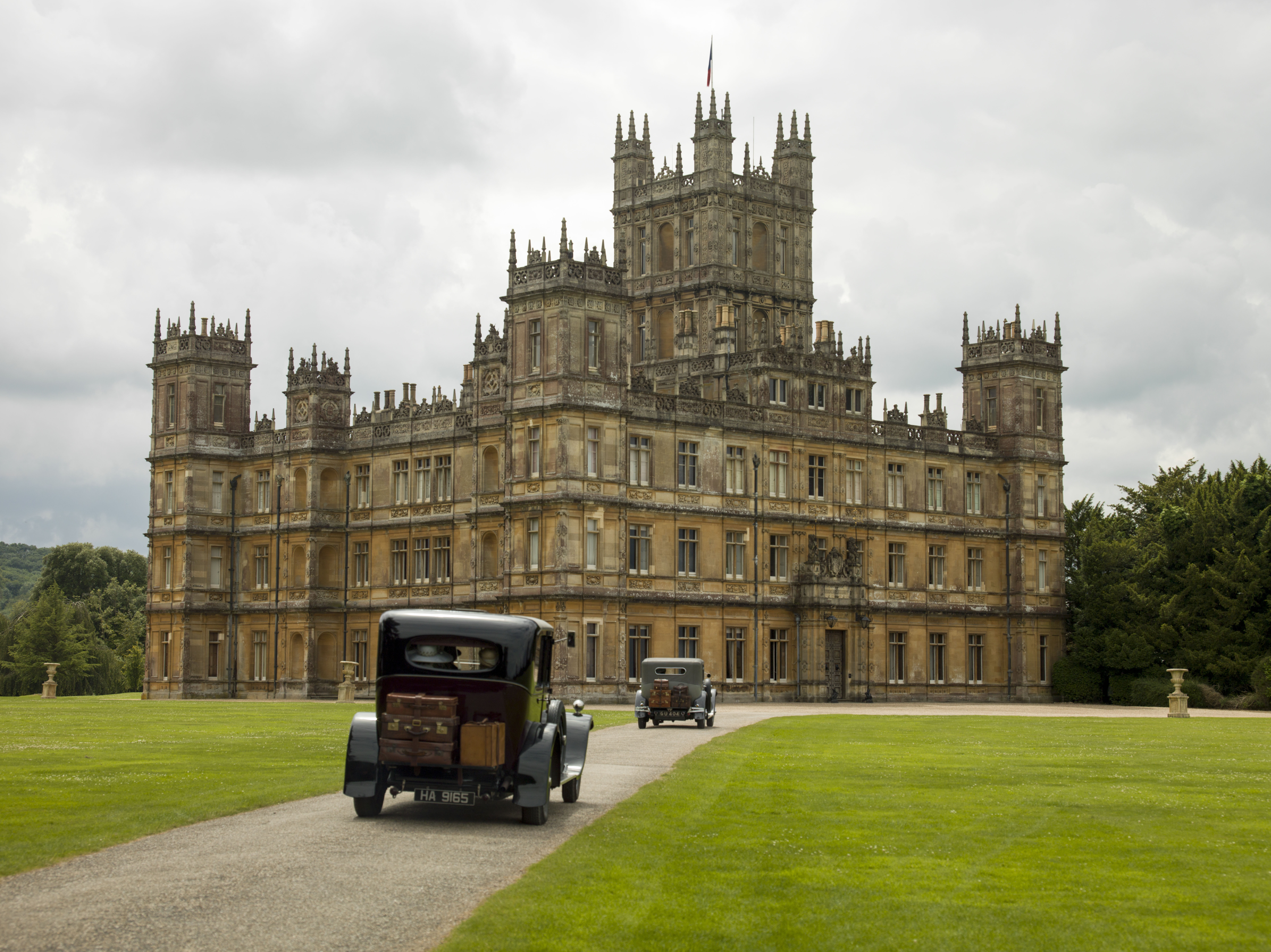Downton Abbey Season 5 on MASTERPIECE on PBSPart Nine - Season FinaleSunday, March 1, 2015 at 9pm ETThe Crawleys go to a shooting party at a castle in Northumberland and return to Downton for a joyful Christmas holiday.(C) Nick Briggs/Carnival Films 2014