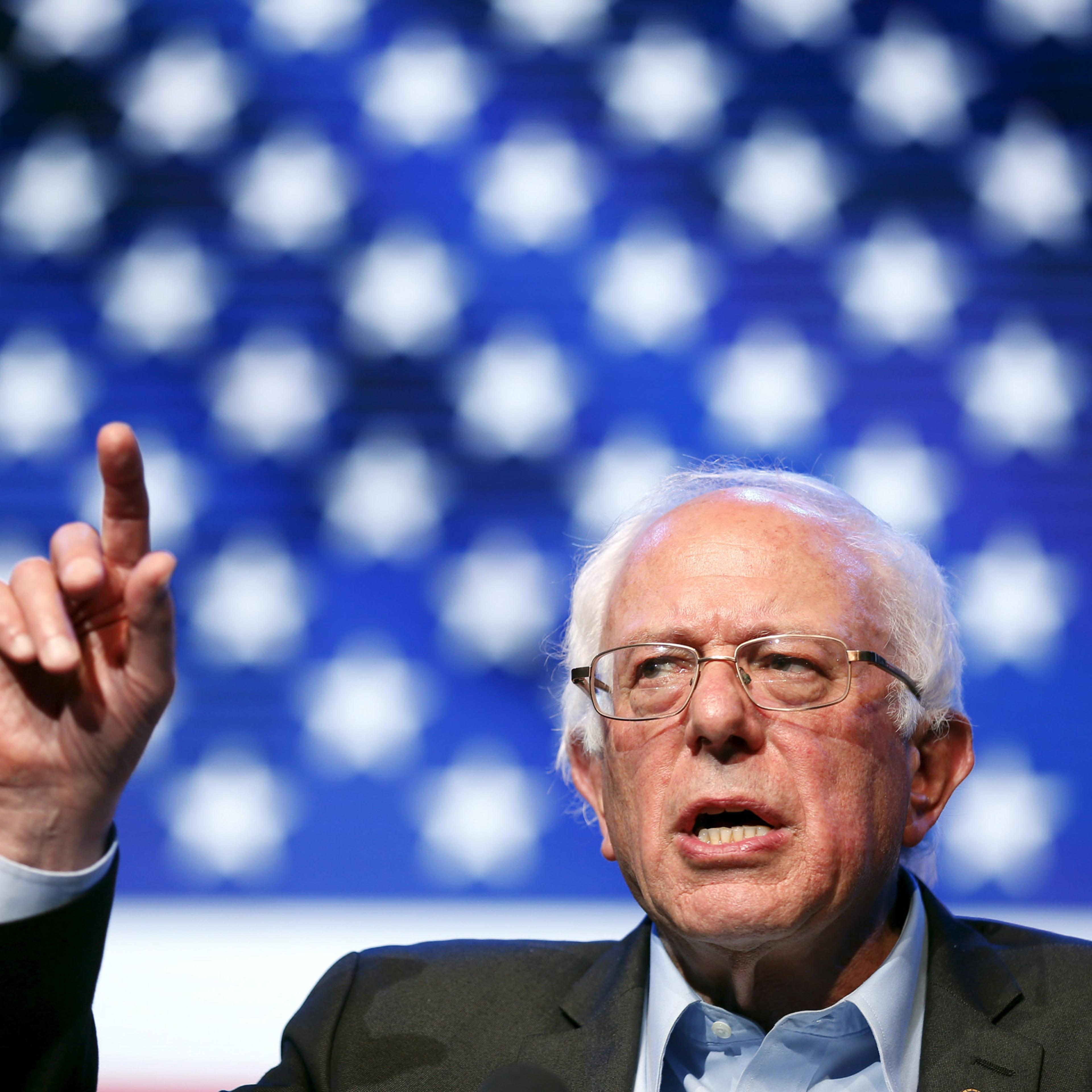 Democratic U.S. presidential candidate Bernie Sanders speaks at a rally in Hollywood, Los Angeles, California, United States October 14, 2015. REUTERS/Lucy Nicholson - RTS4IN0