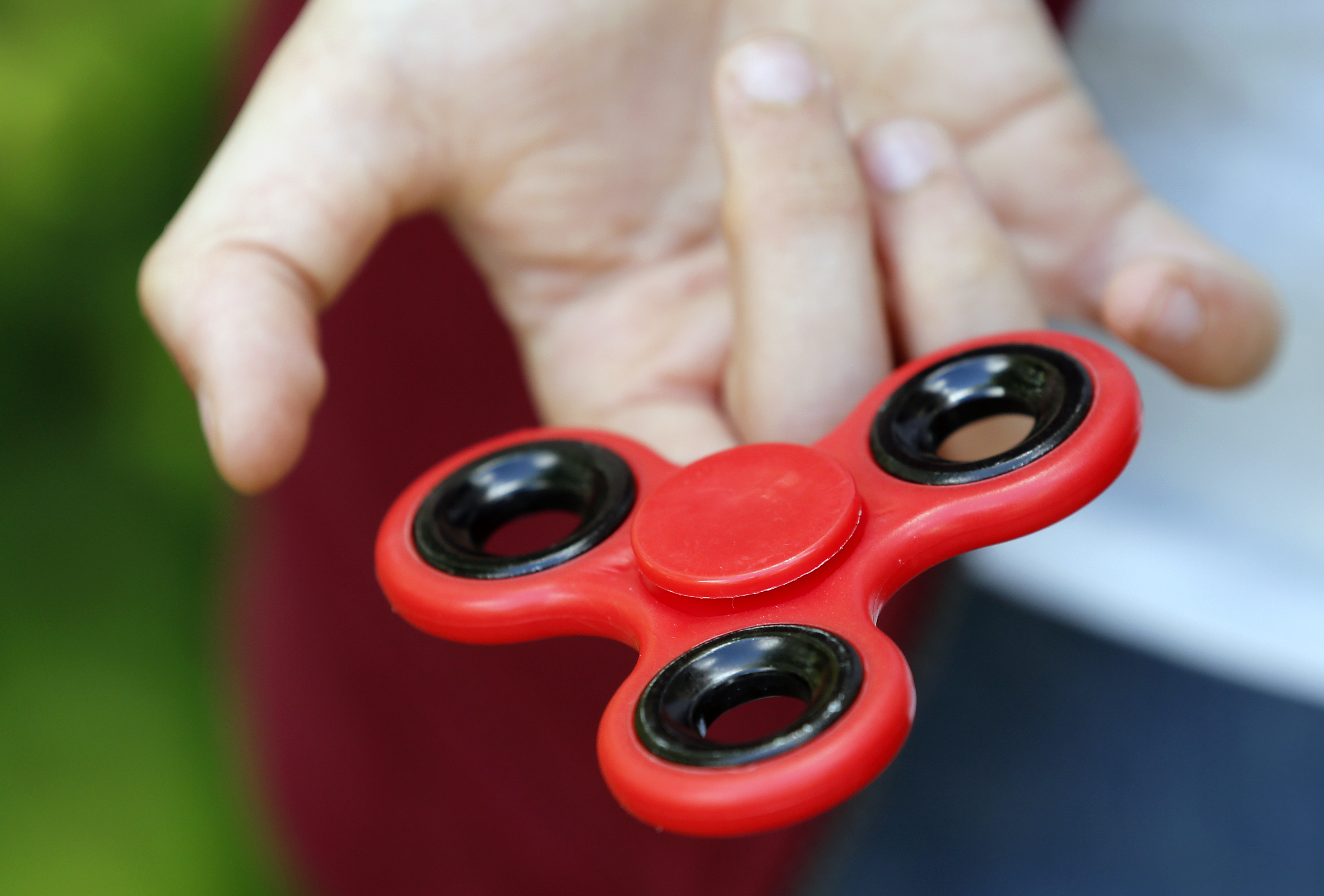 Hand Spinner Around Paris