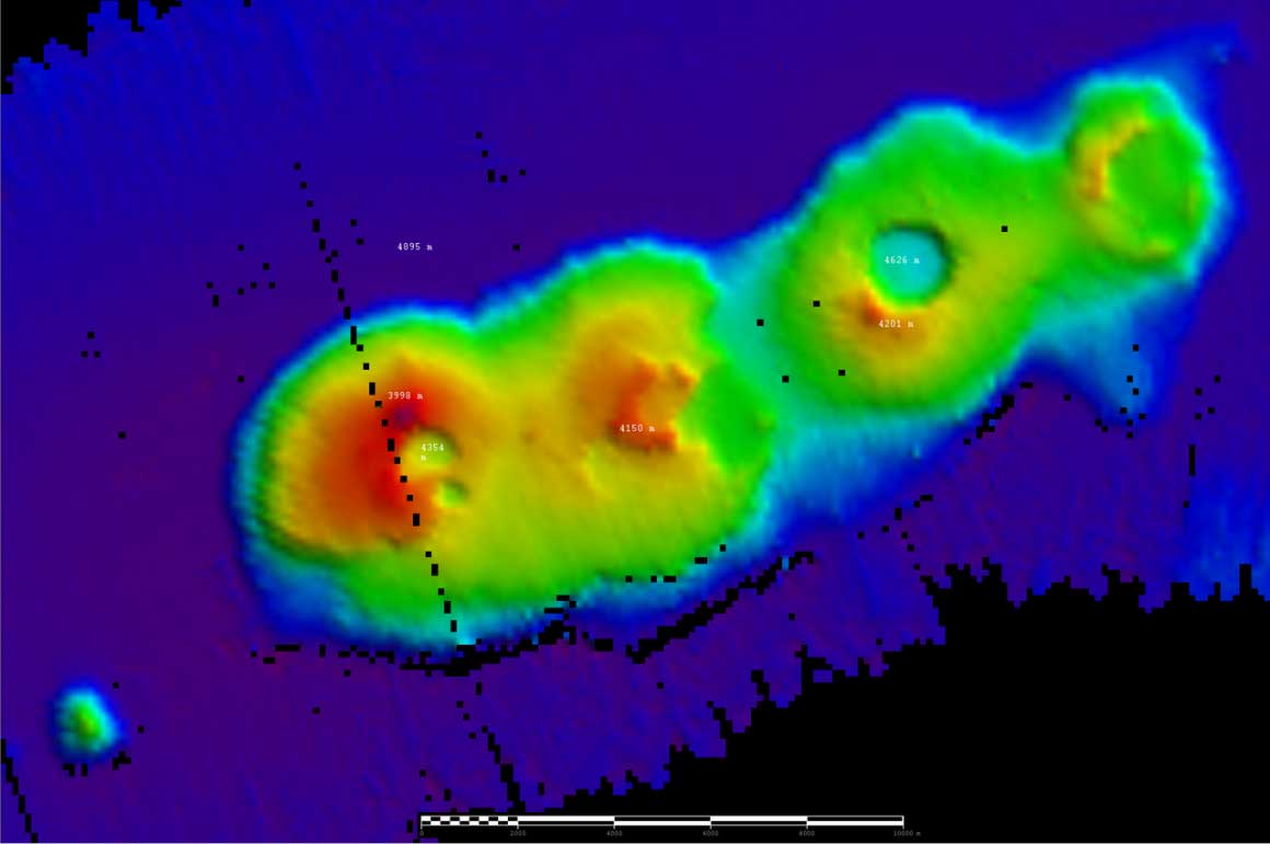 newly discovered volcanic peaks