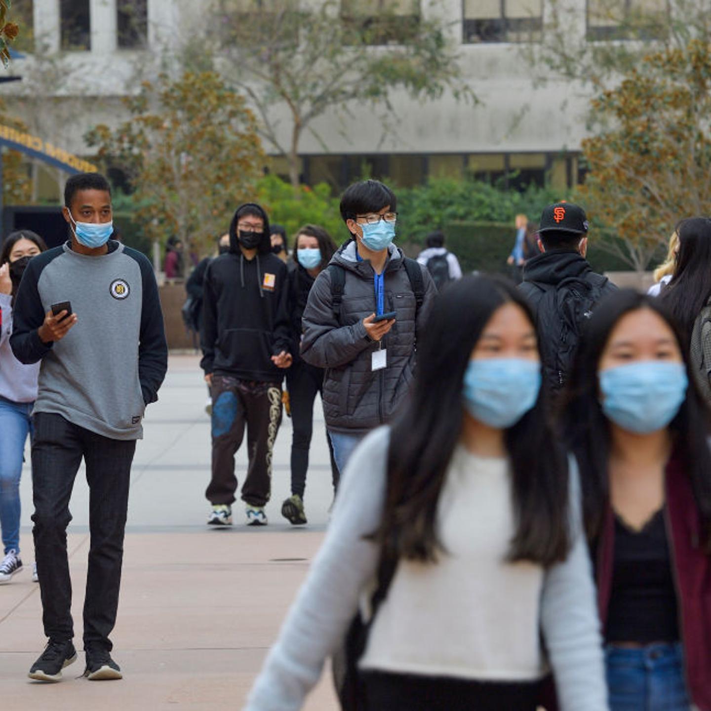 UCI Students return to campus
