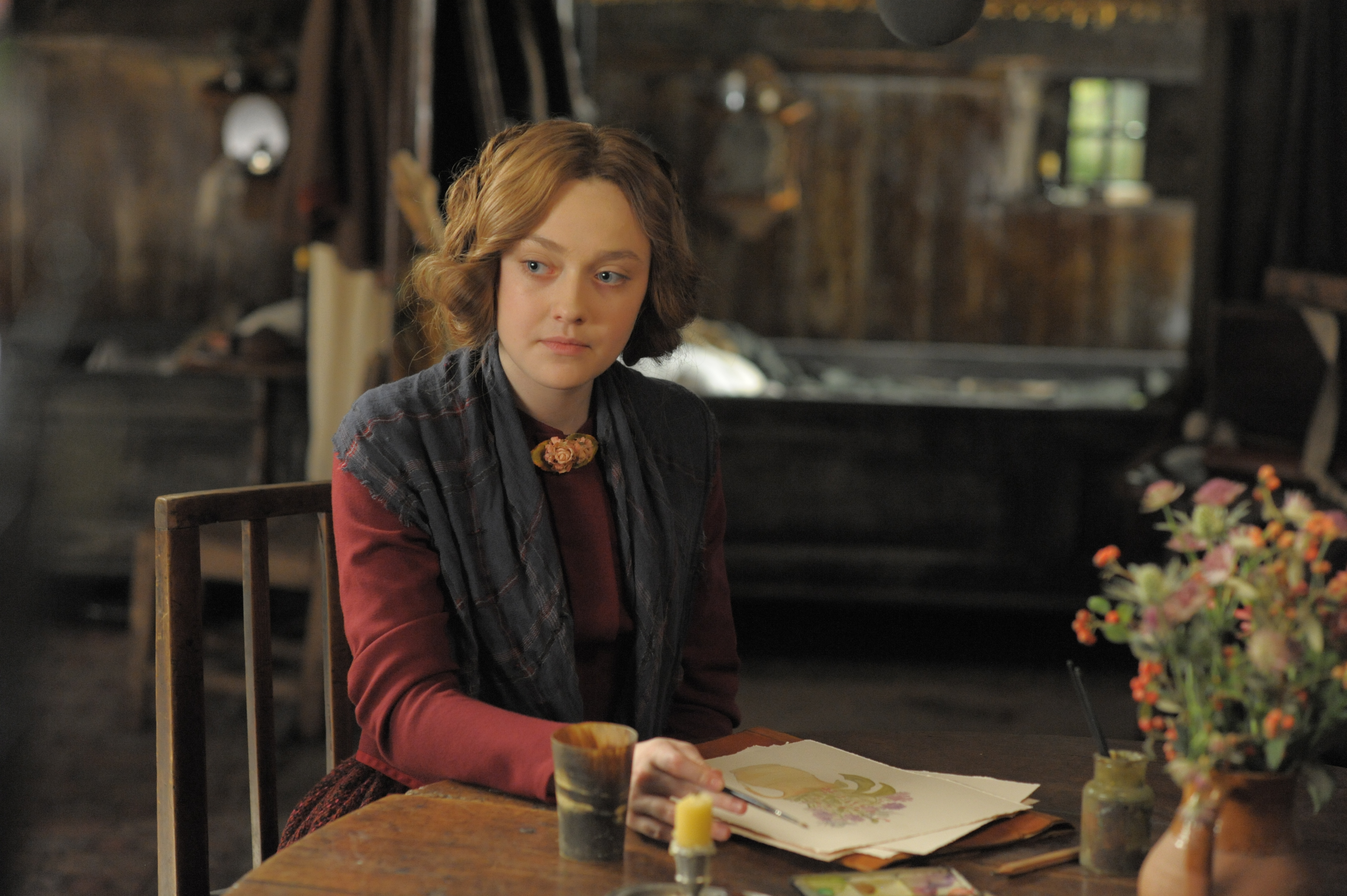 Dakota Fanning as Effie Gray
