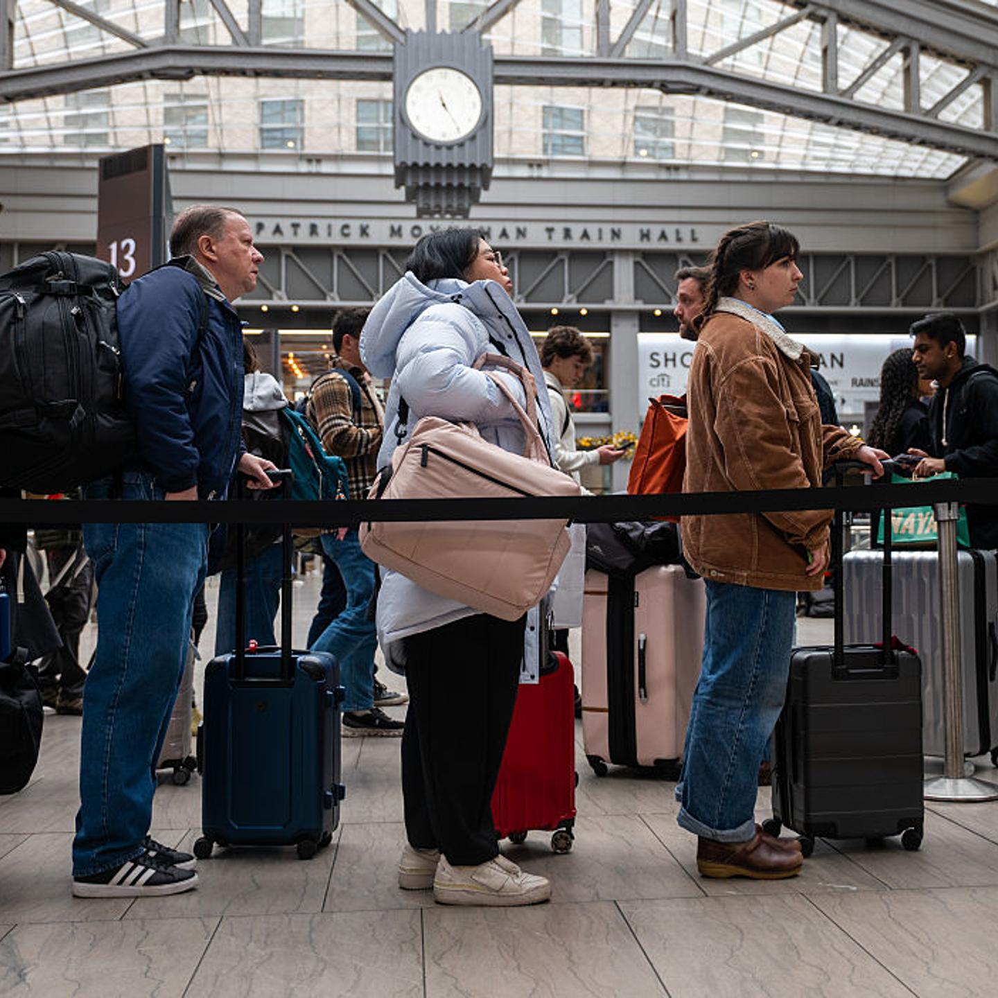 Record Number Of Americans Expected To Travel Over Thanksgiving Holiday Wee
