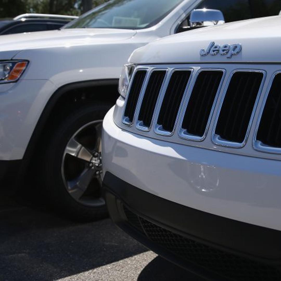Chrysler Issues Recall On 850,000 Sport Utility Vehicles