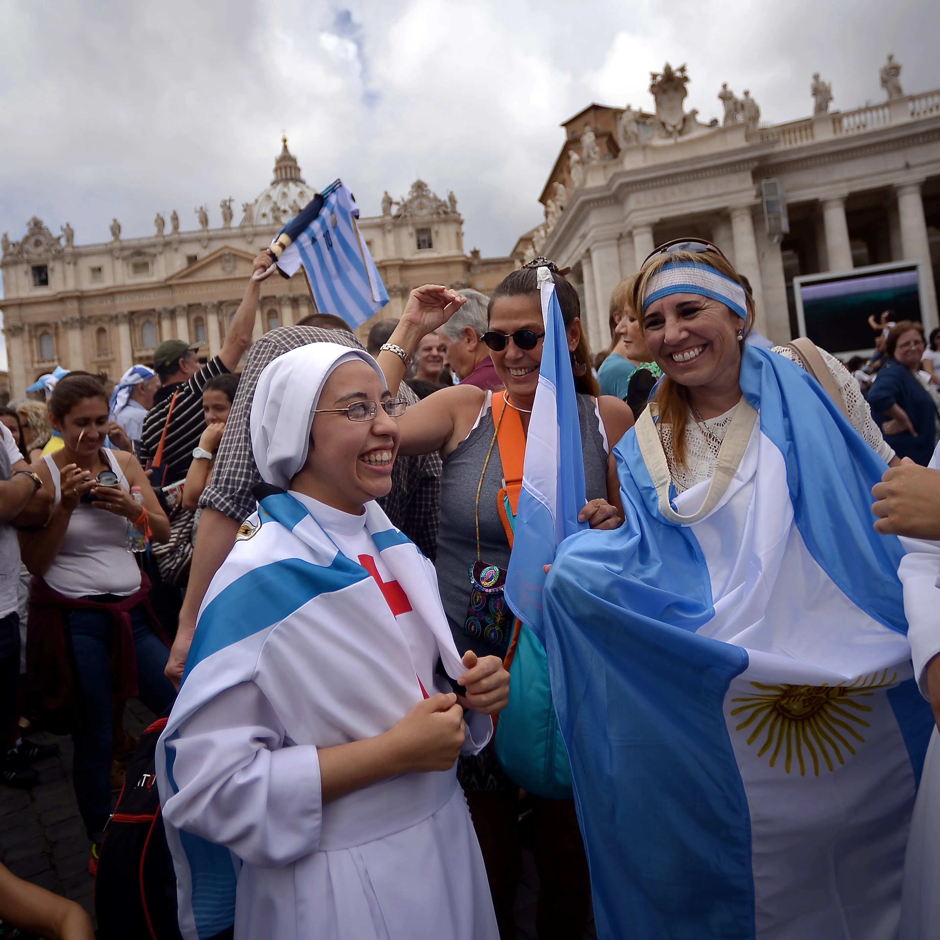 VATICAN-POPE-ANGELUS-WC-2014-FEATURE