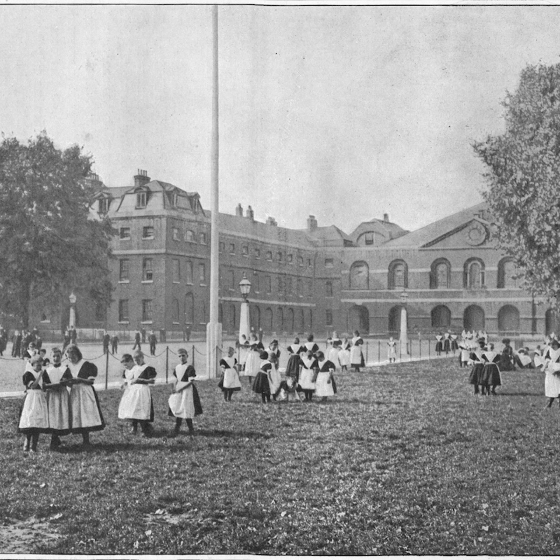 In the Foundling Hospital grounds, London, c1901 (1901)