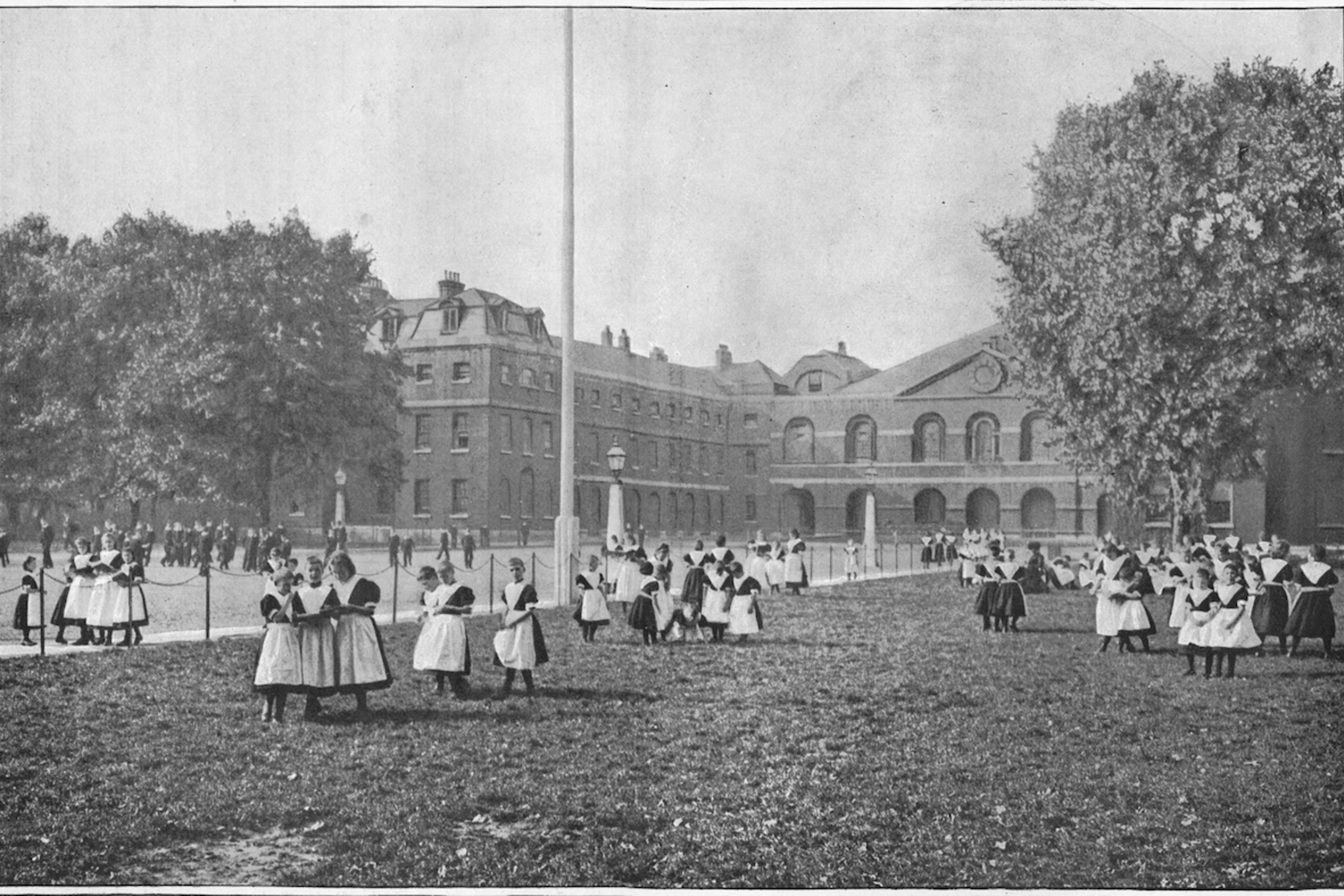 In the Foundling Hospital grounds, London, c1901 (1901)