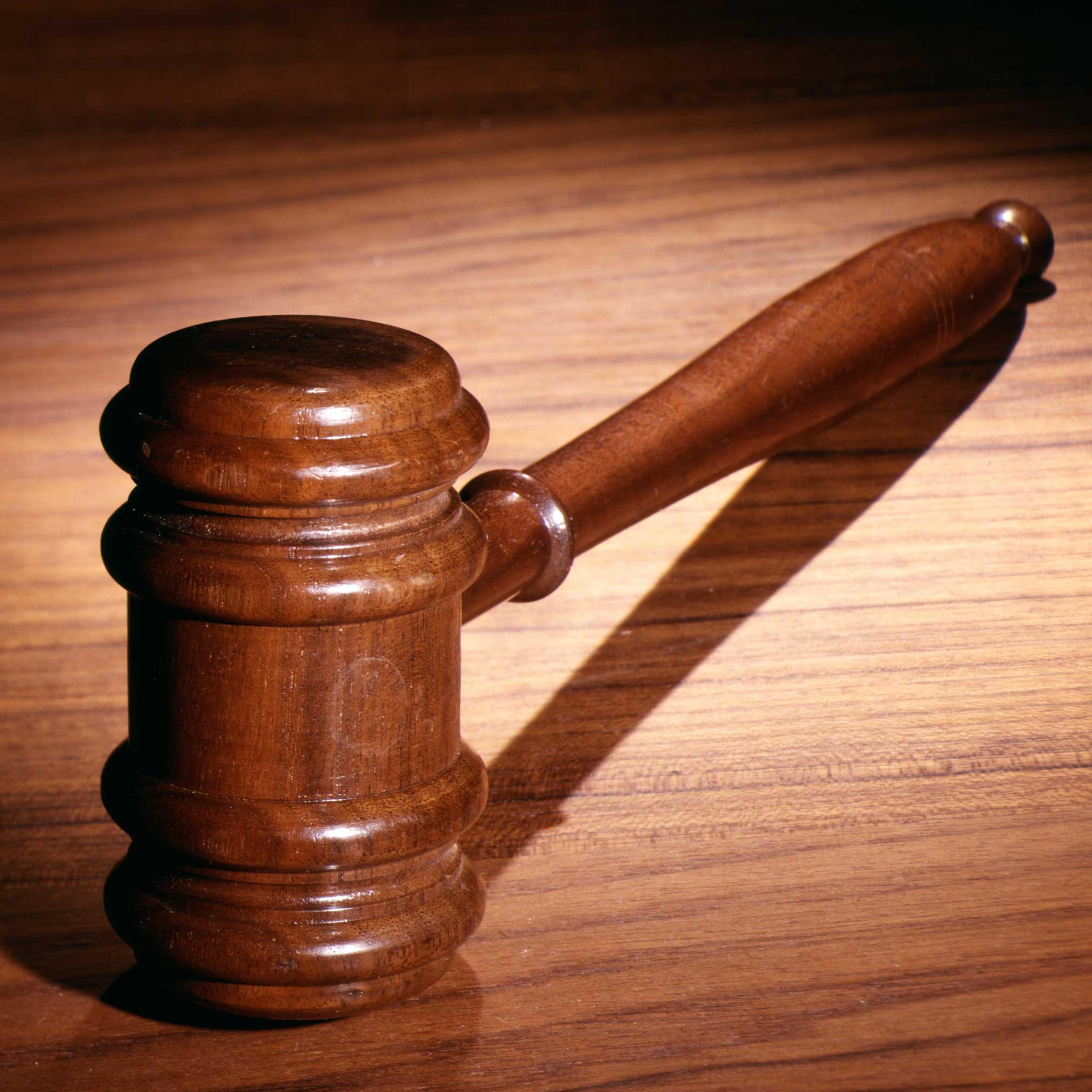 WOODEN GAVEL