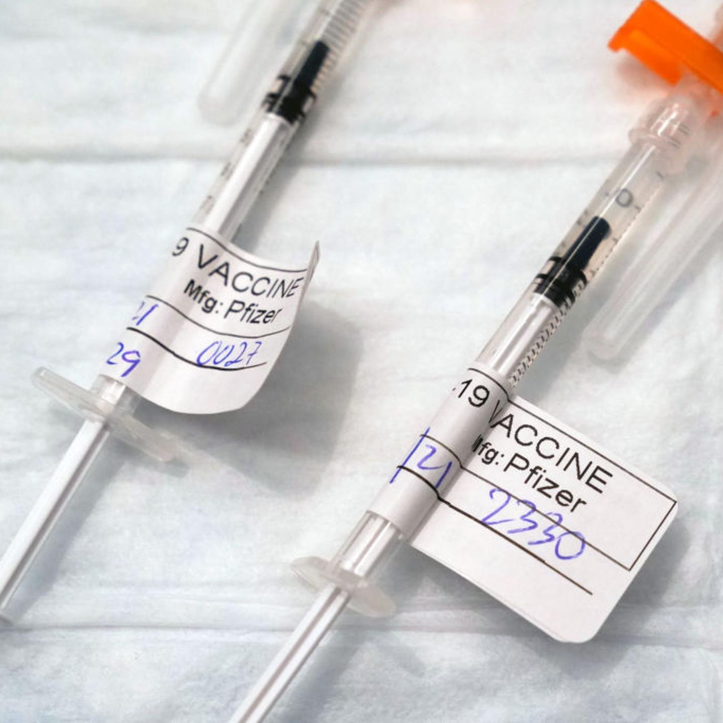 Atlanta Braves Offer Covid-19 Vaccine Shots At Baseball Games