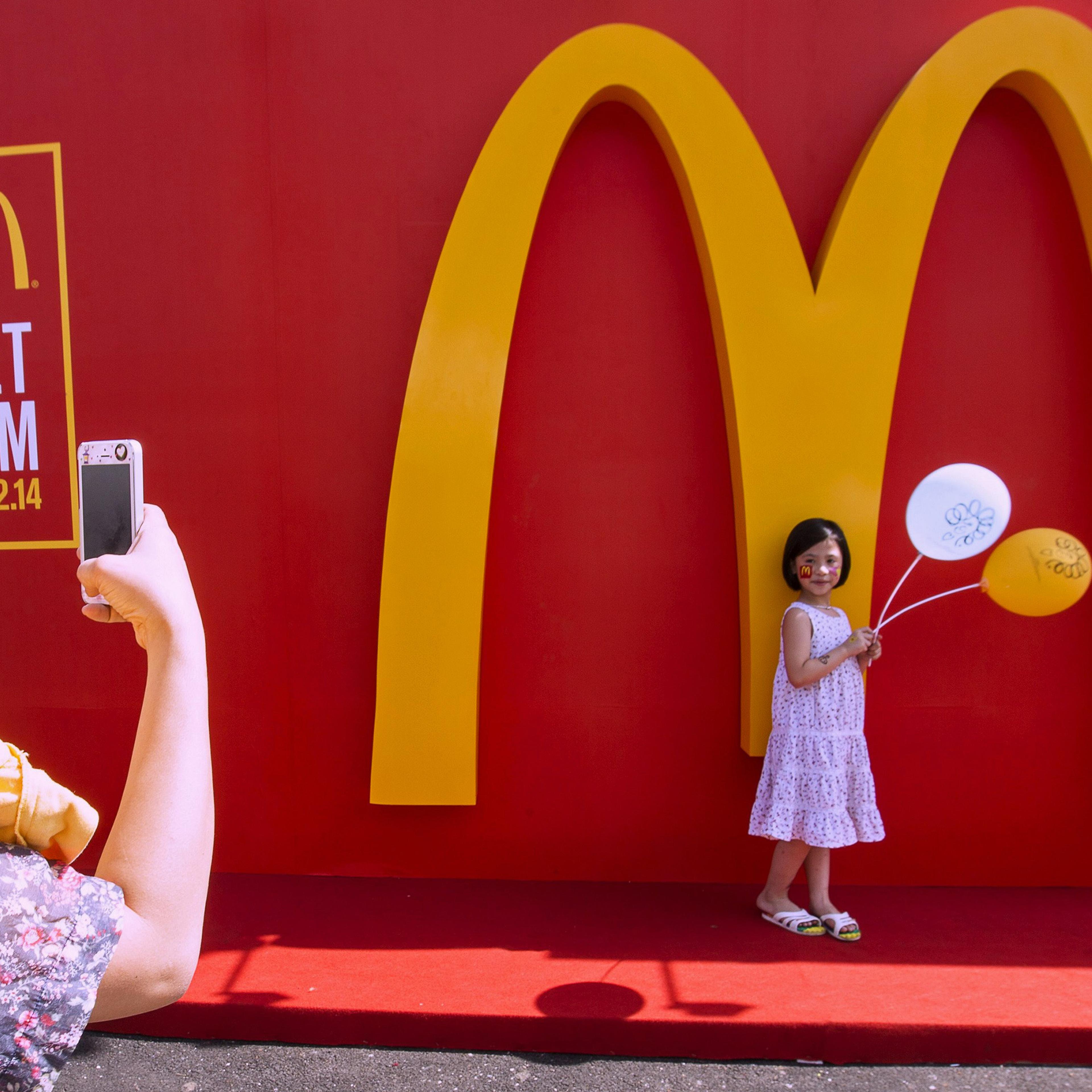 VIETNAM-US-FOODS-COMPANY-MCDONALDS