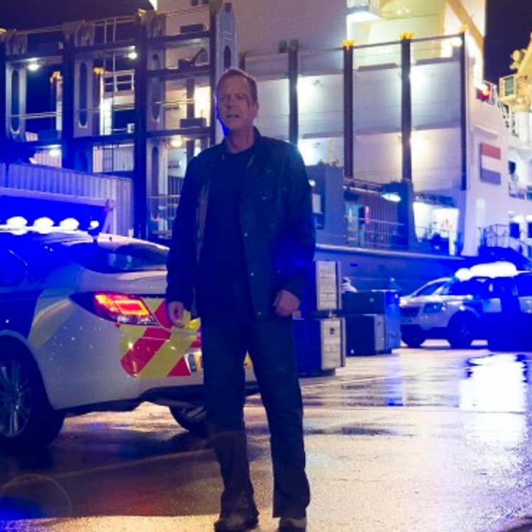 24: LIVE ANOTHER DAY: Jack (Kiefer Sutherland) makes an unthinkable decision in the "10:00 PM - 11:00 AM" Event Series Finale episode of 24: LIVE ANOTHER DAY airing Monday, July 14 (9:00-10:00 PM ET/PT) on FOX. ©2014 Fox Broadcasting Co.