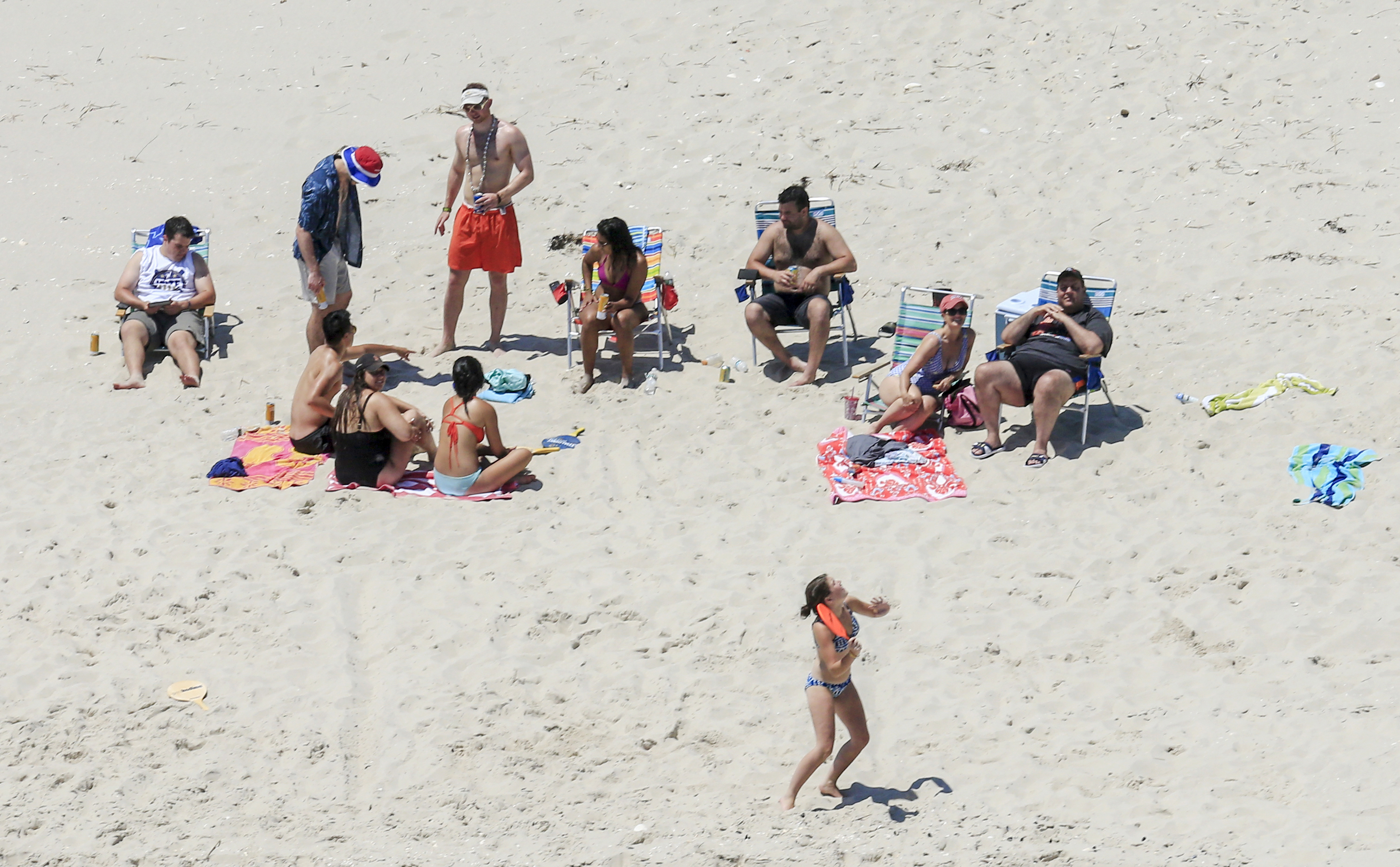 chris-christie-sun-bathing-new