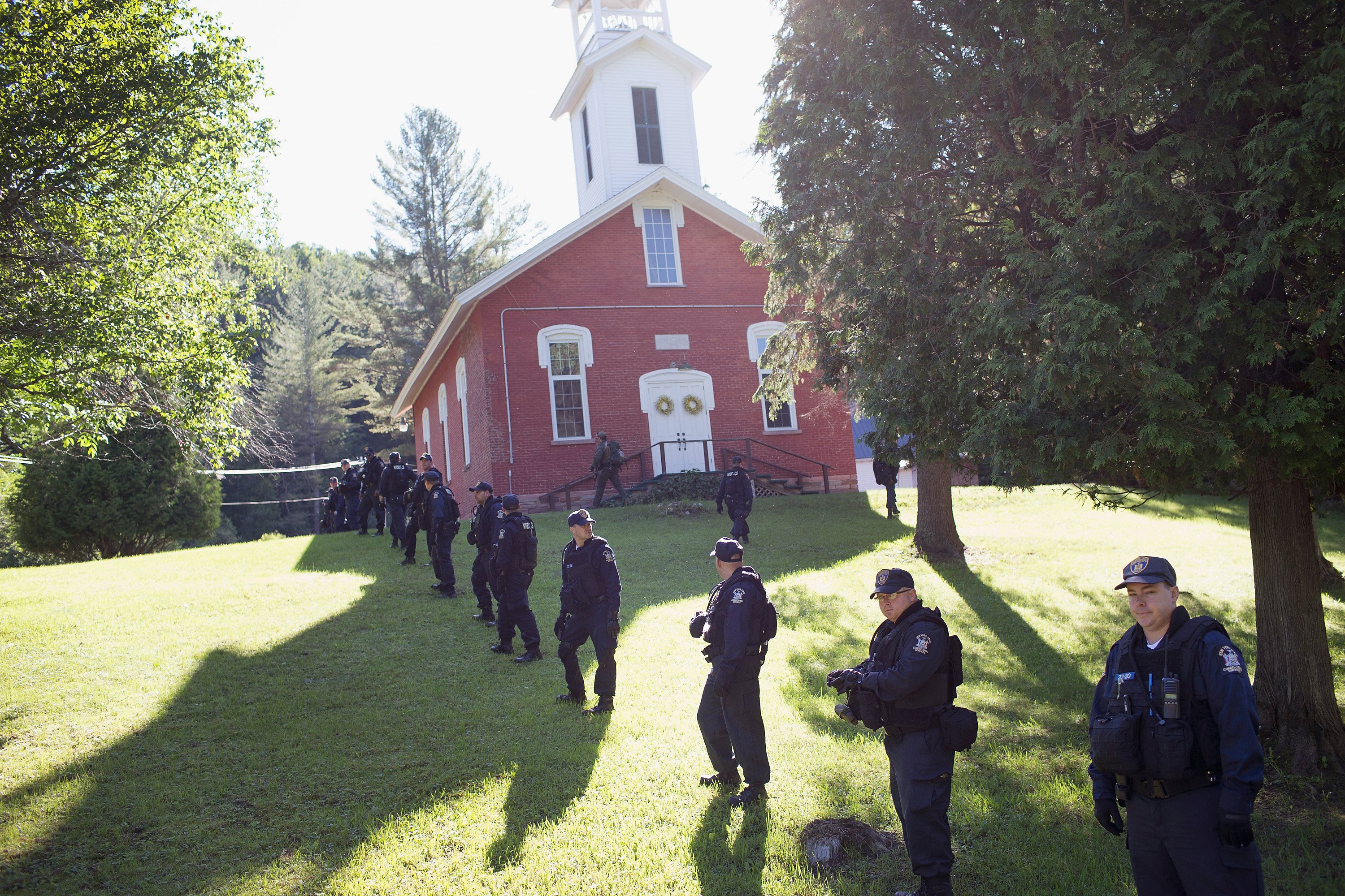 Manhunt NY Escaped Prisoners