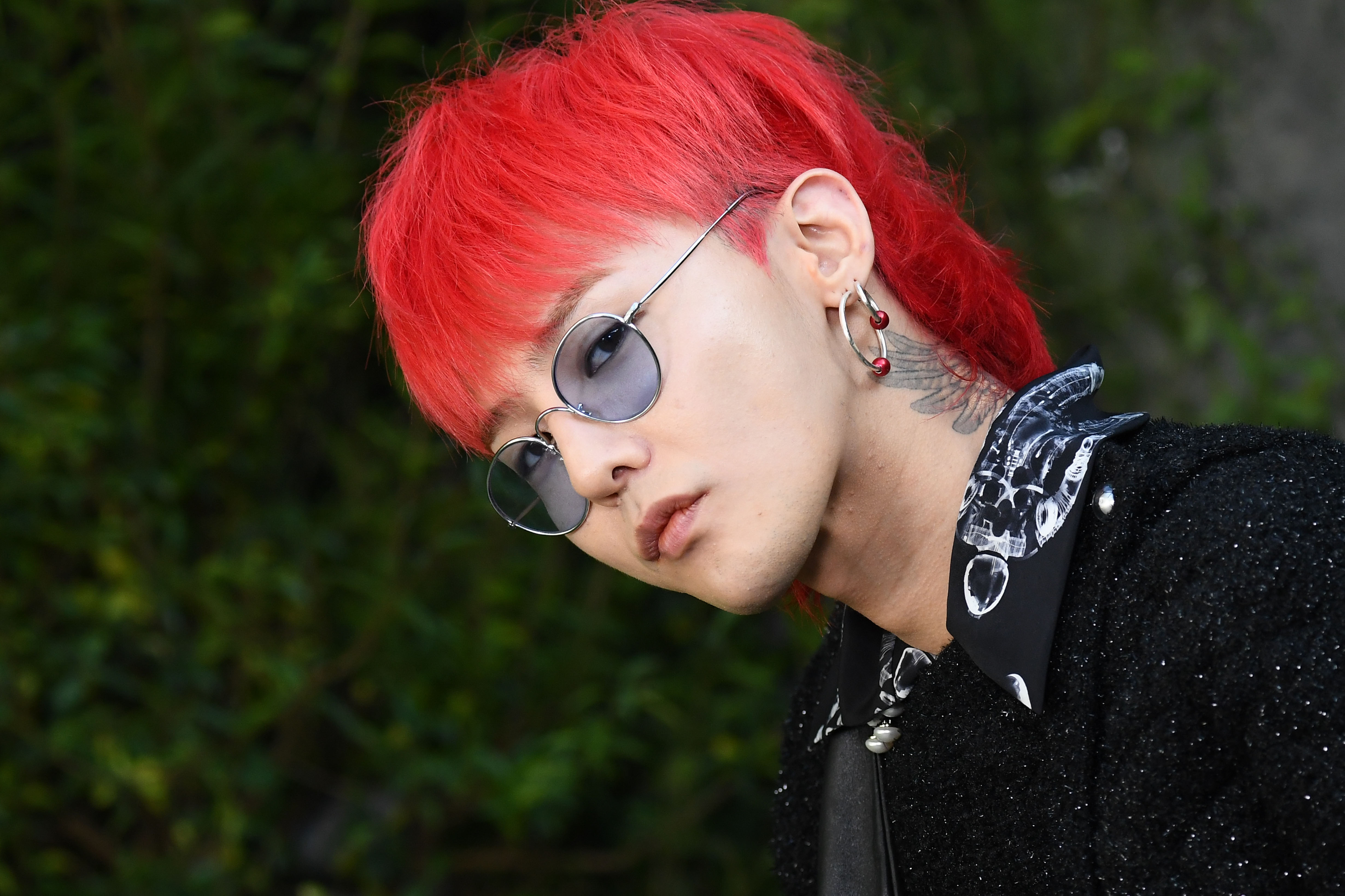 Conscription of G-Dragon of Big Bang Causes Chaos