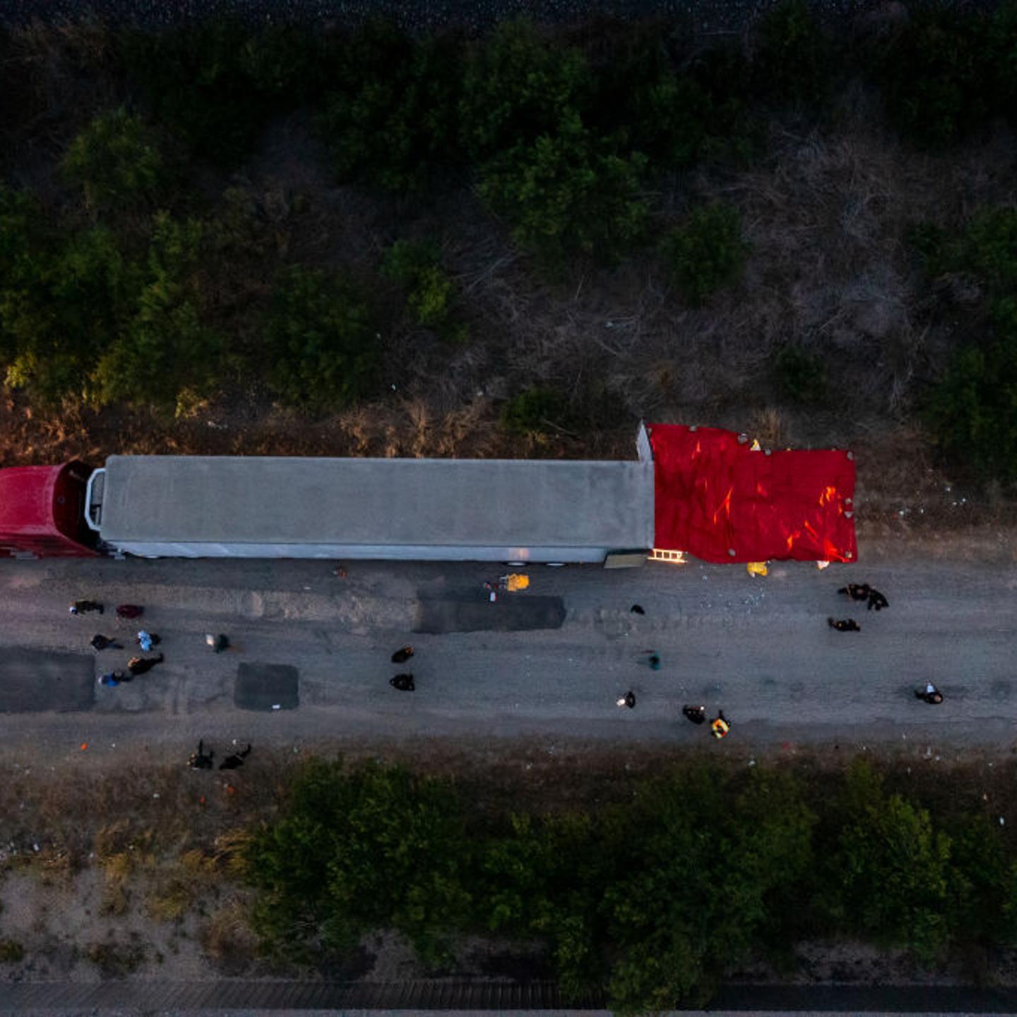 At Least 40 Migrants Found Dead In Truck In San Antonio
