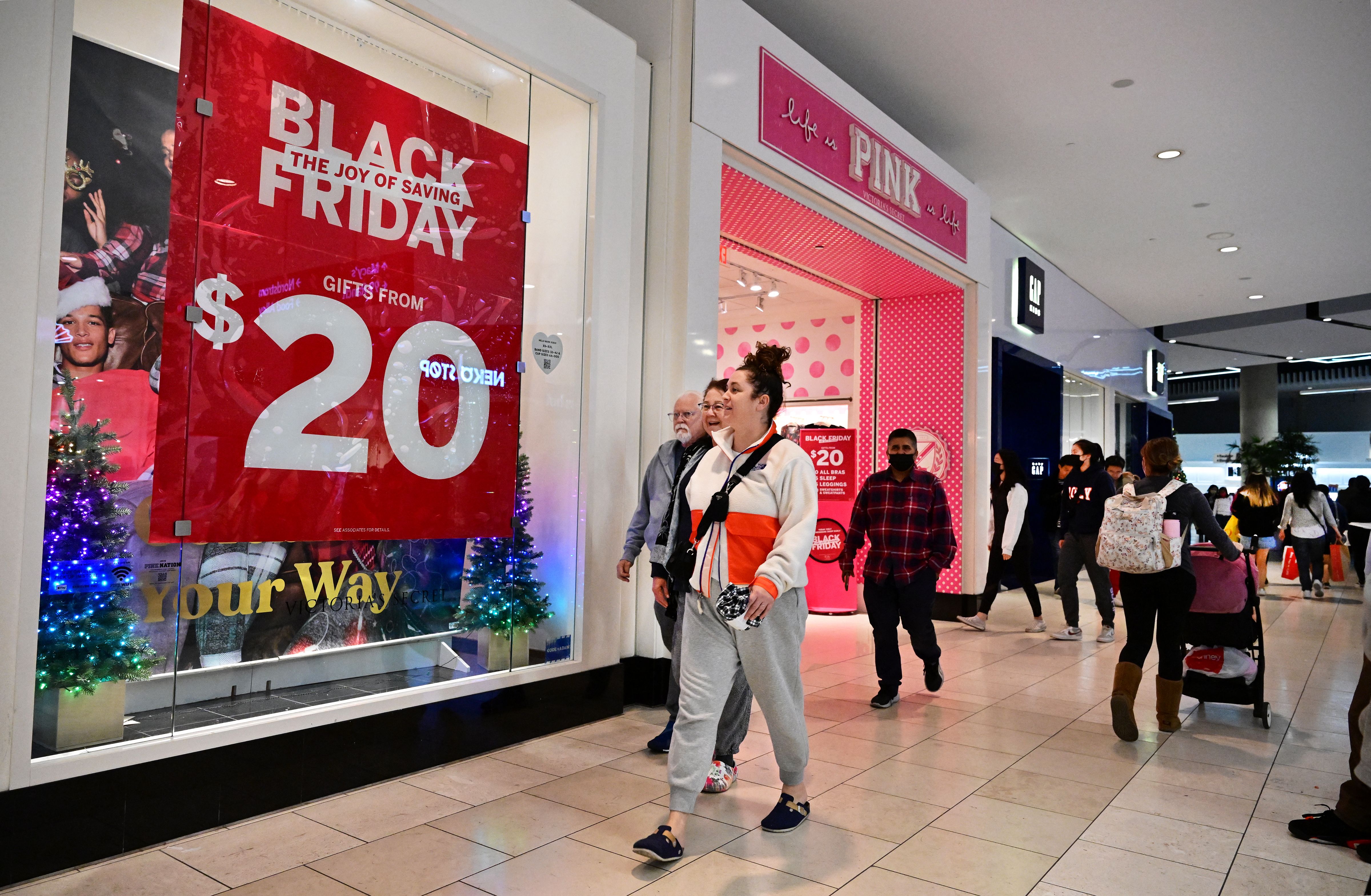 US-ECONOMY-RETAIL-CONSUMERS-DISTRIBUTION