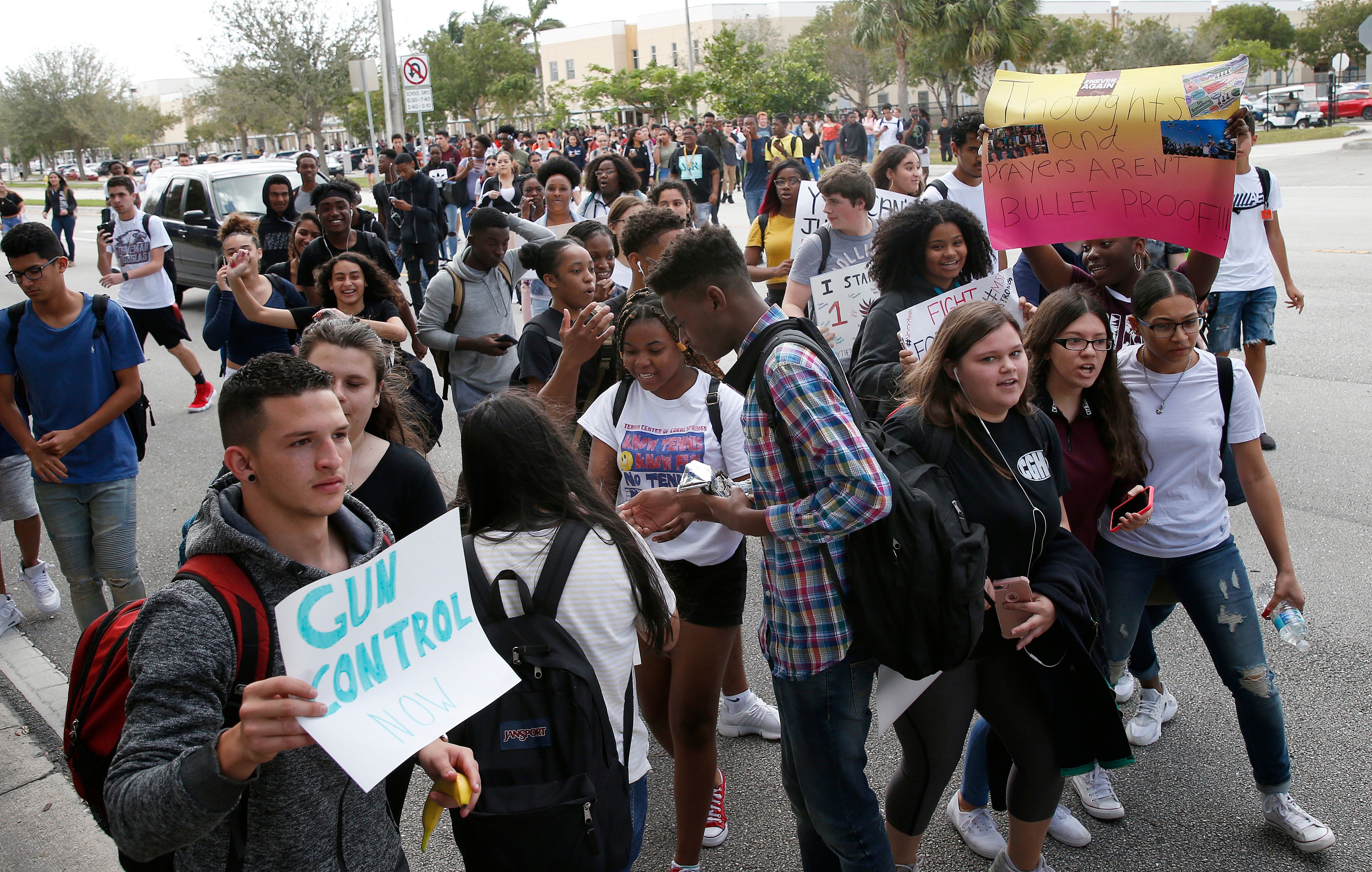 US-CRIME-SHOOTING-PROTESTS