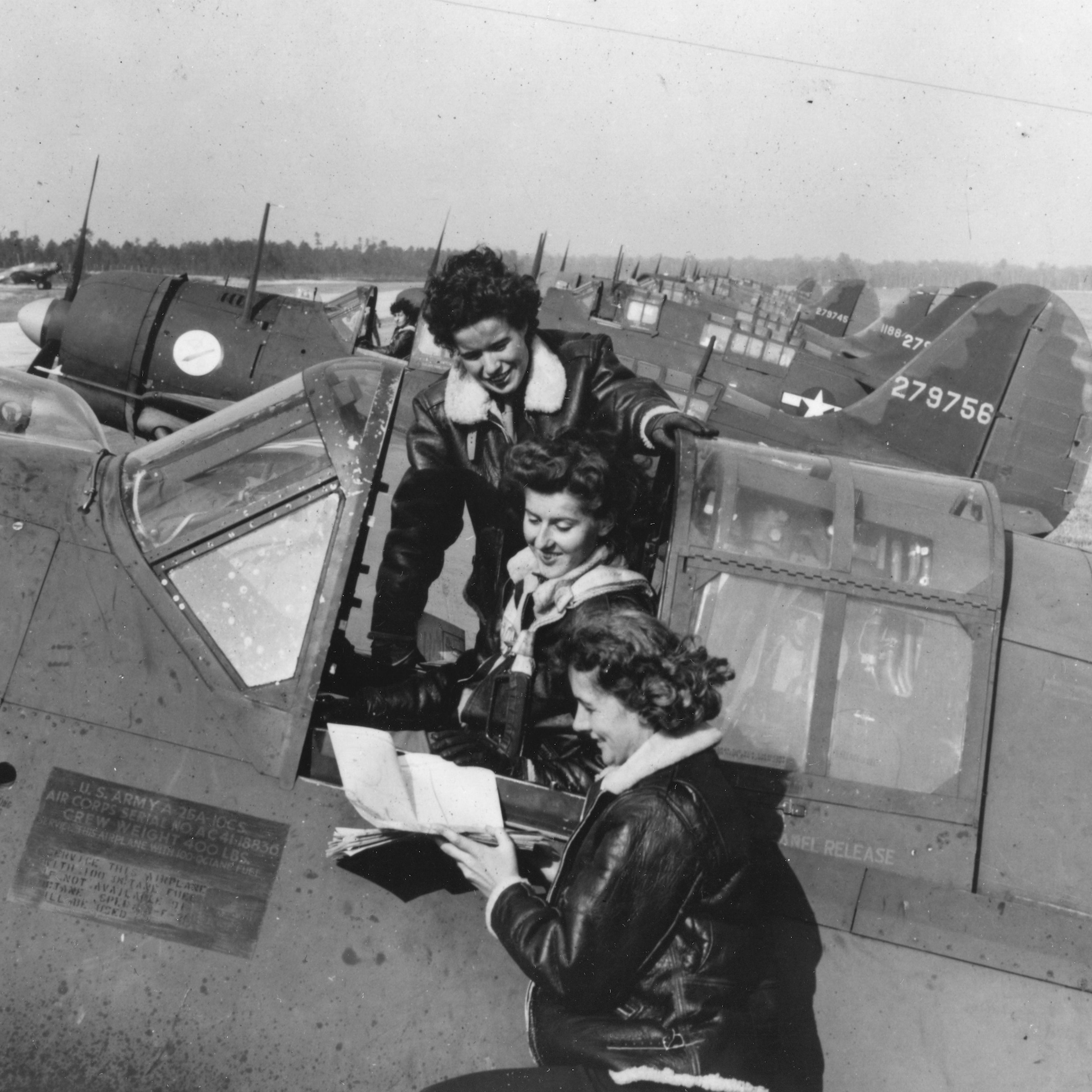 WASPs Around A Curtiss A-25A
