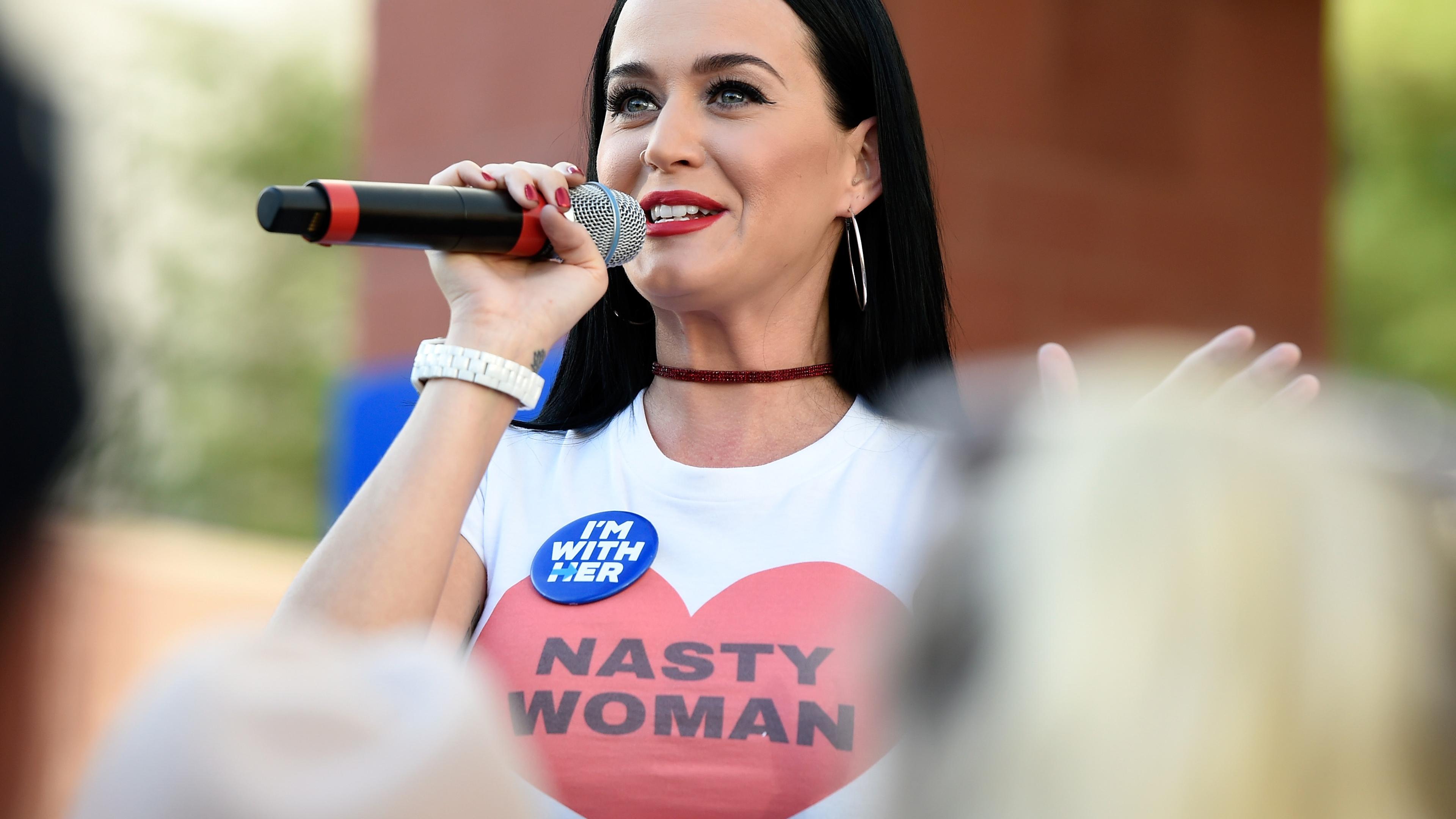 Hillary Clinton Katy Perry s Roar Featured In Campaign Ad hillary-clinton-katy-perry-s-roar-featured-in-campaign-ad