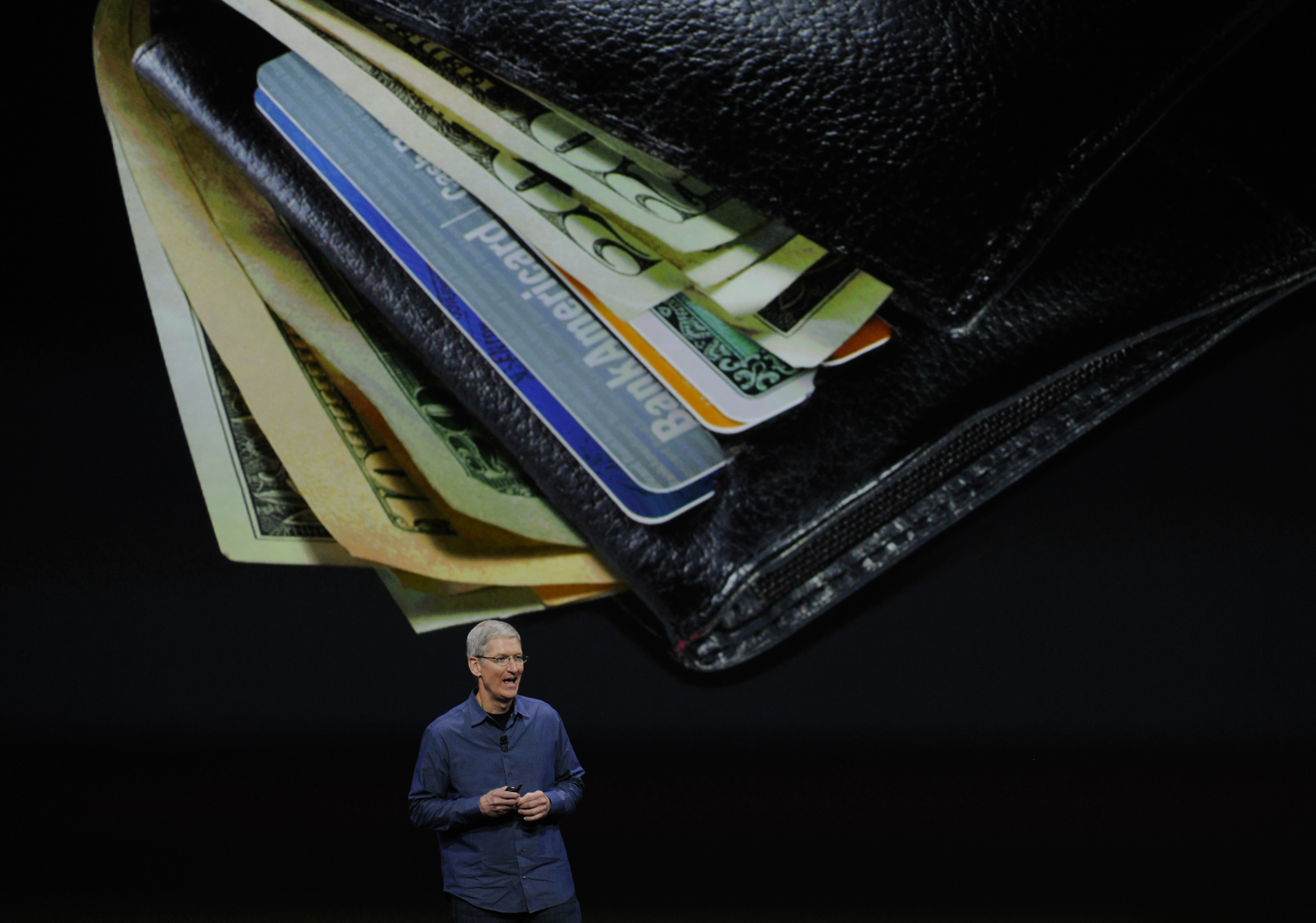 Apple Inc. Reveals Bigger-Screen iPhones Alongside Wearables