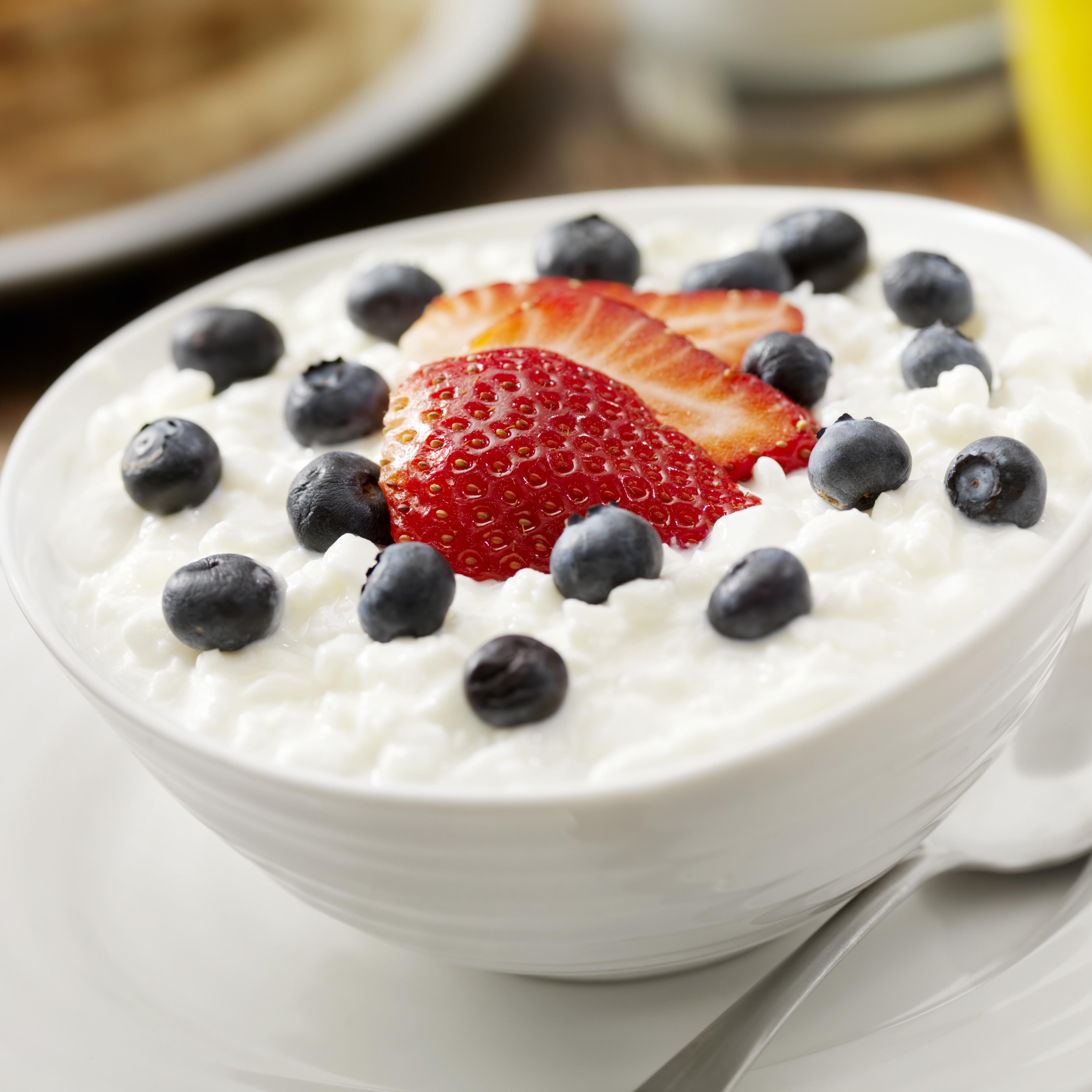 cottage cheese and fruit