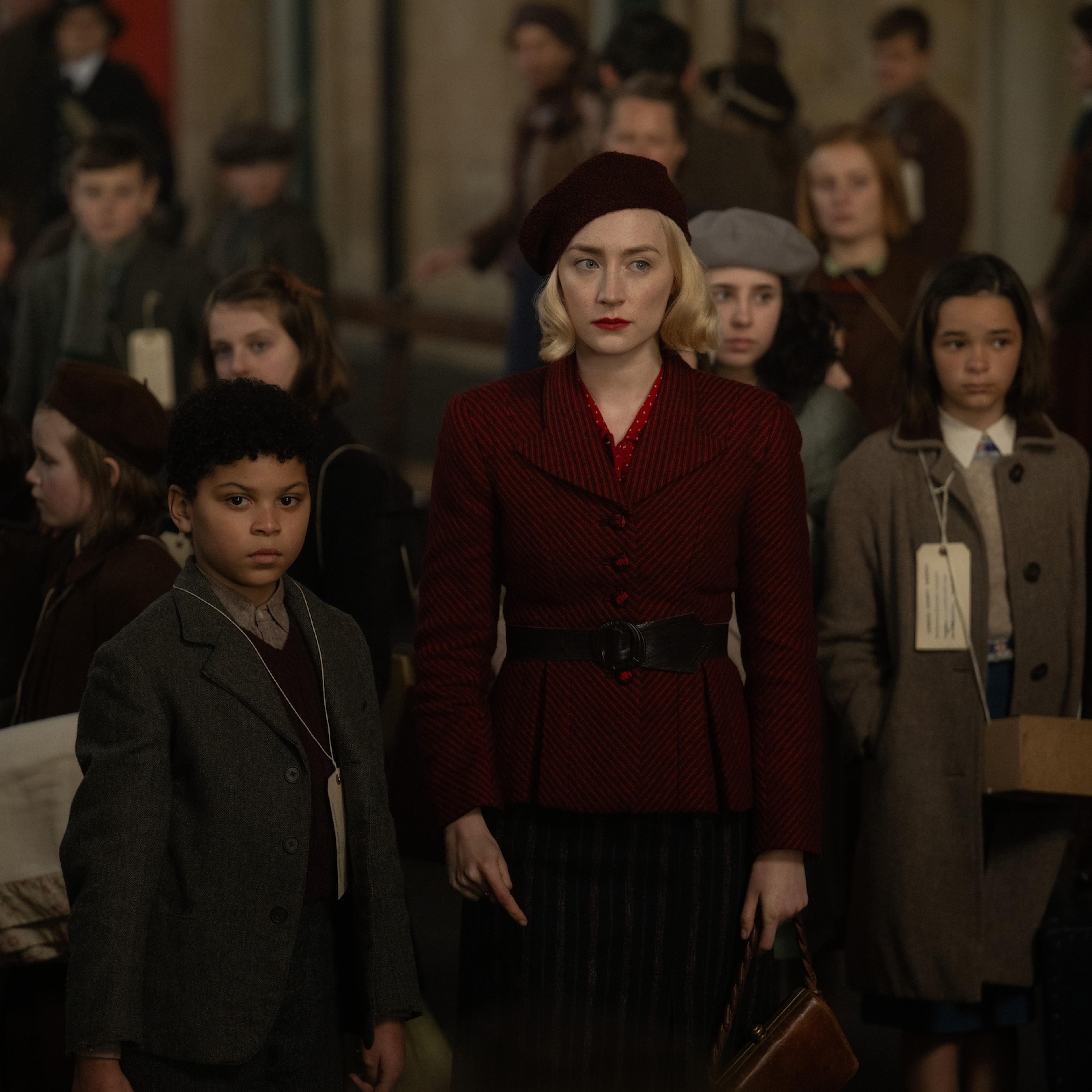 Elliott Heffernan and Saoirse Ronan in 'Blitz'