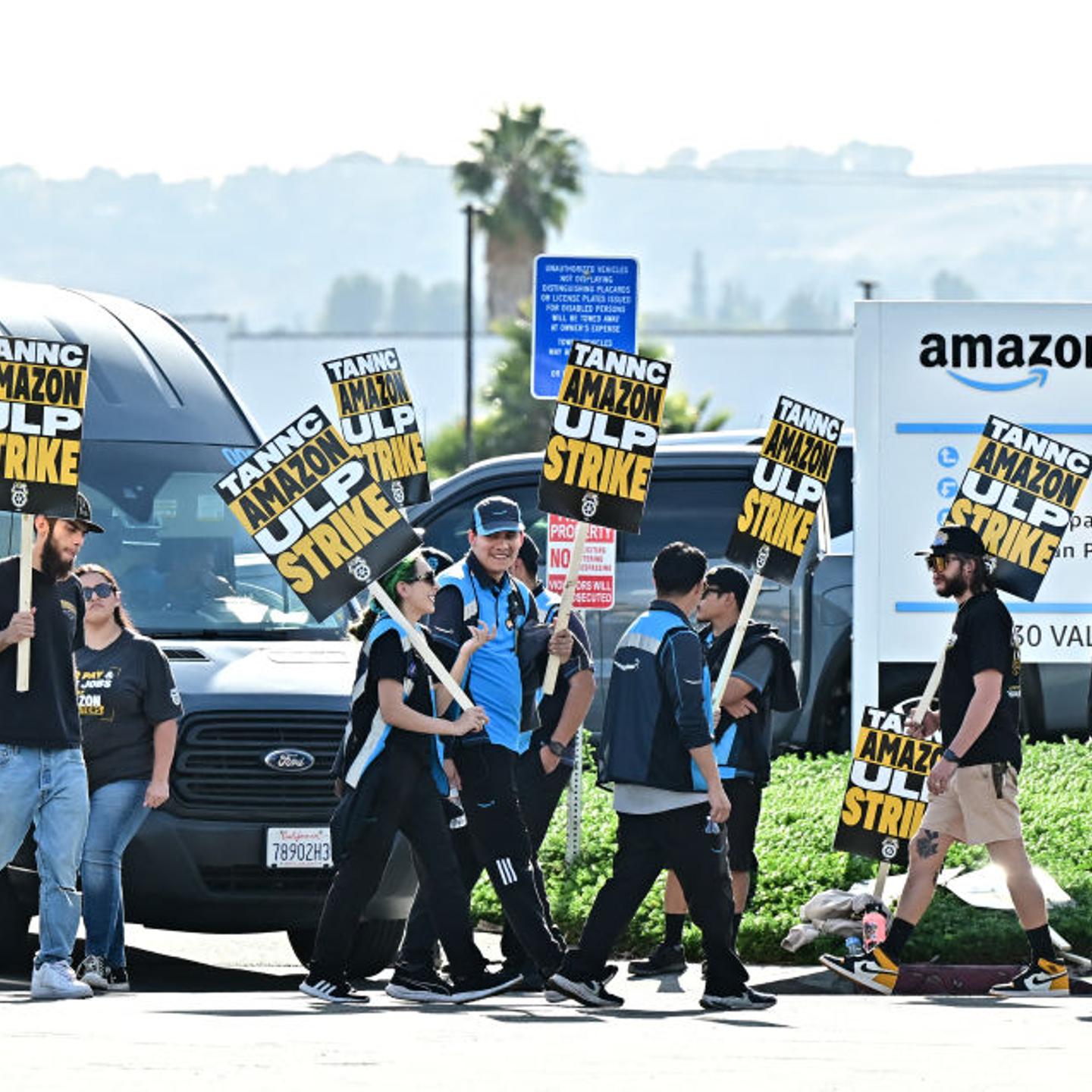 US-STRIKE-LABOR-AMAZON