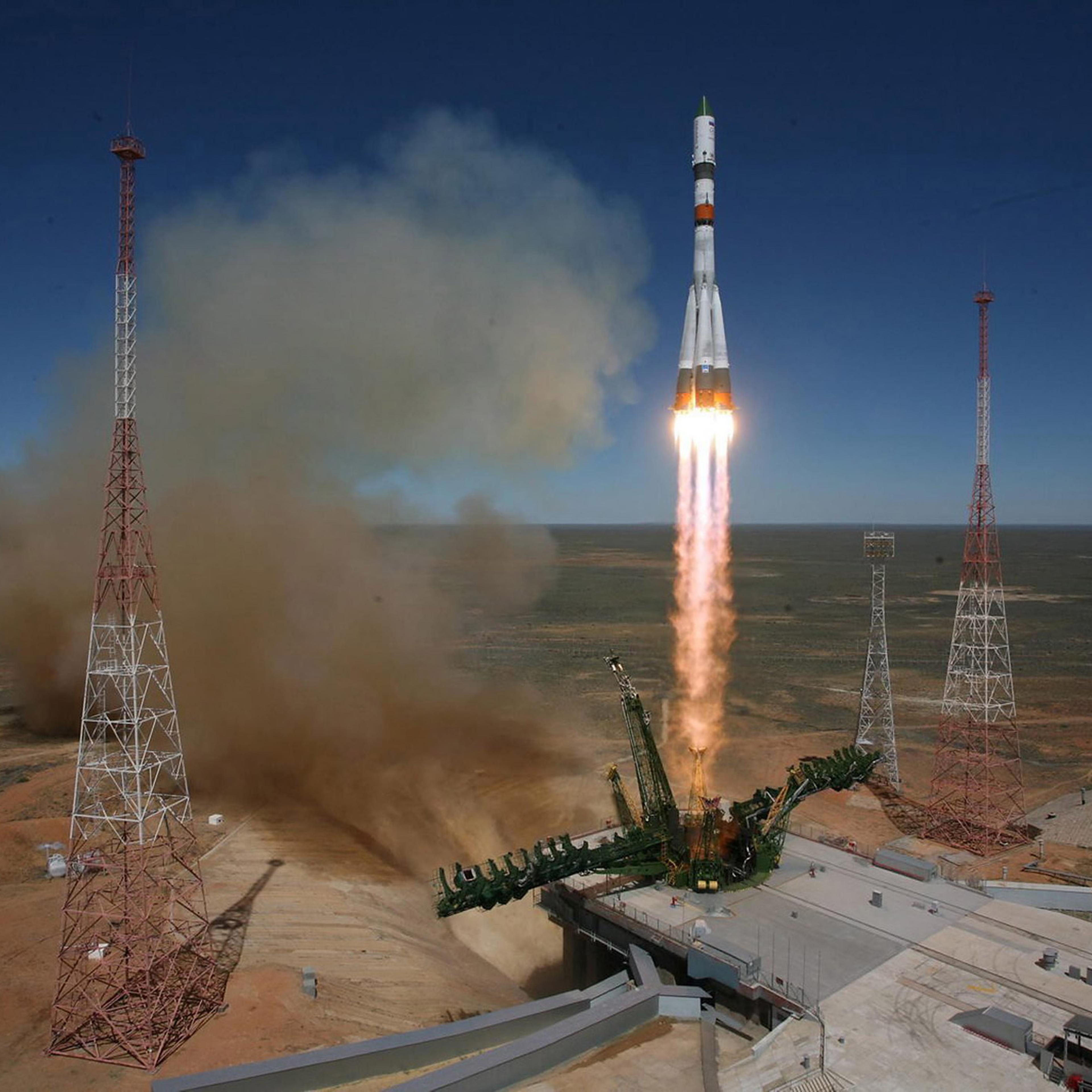 The Progress M-27M cargo ship launched from Baikonur cosmodrome