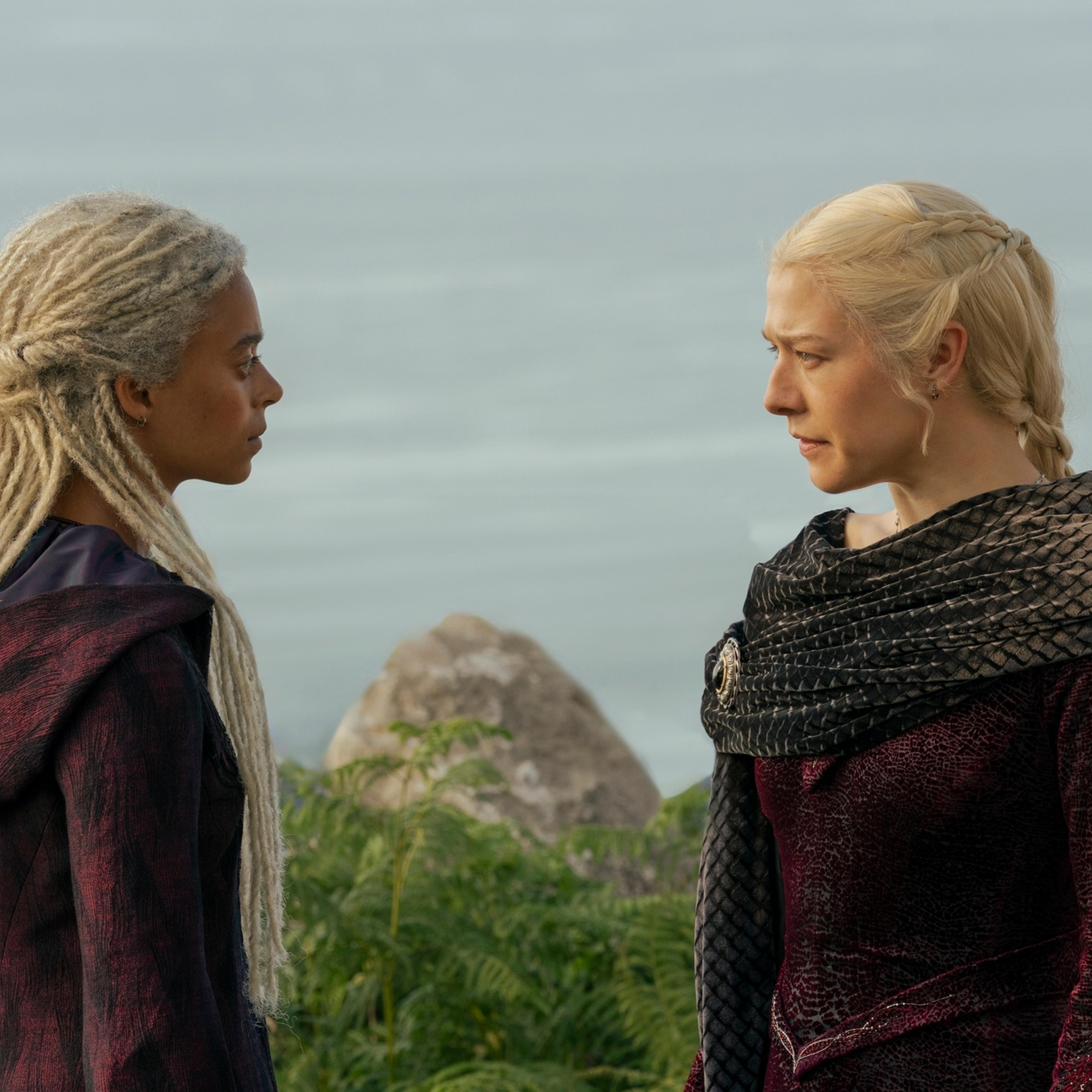 Rhaena Targaryen (Phoebe Campbell) and Rhaenyra Targaryen (Emma D'Arcy)