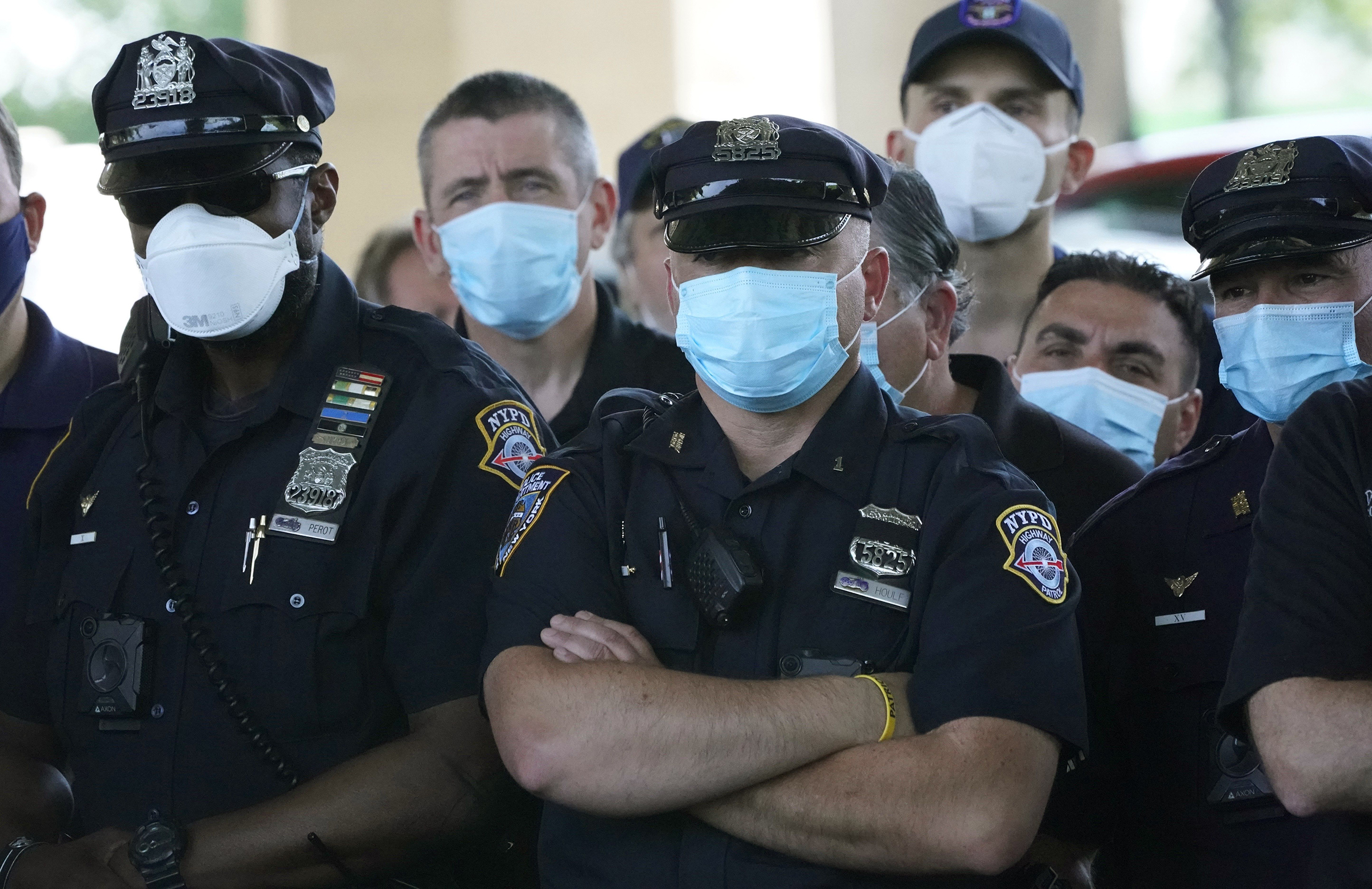 US-POLITICS-UNREST-POLICE