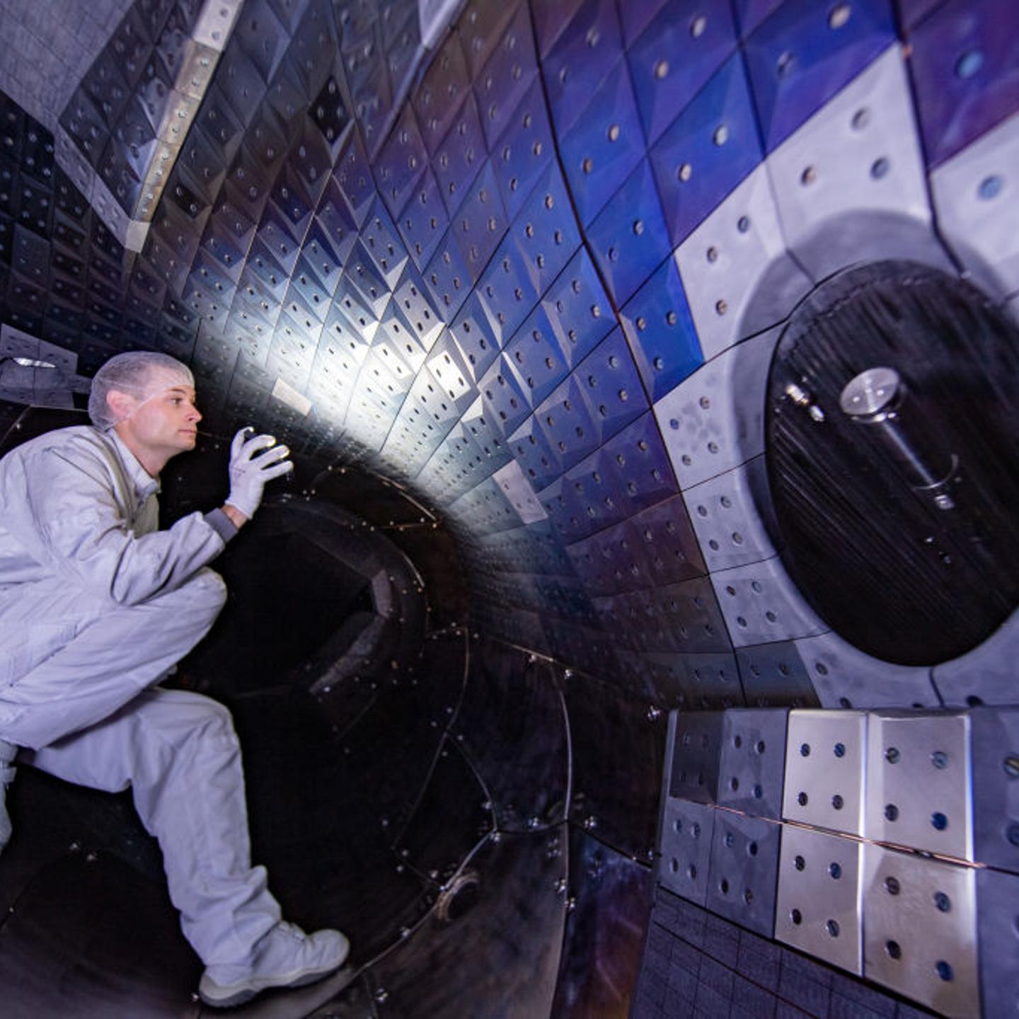 Wendelstein 7-X" research reactor
