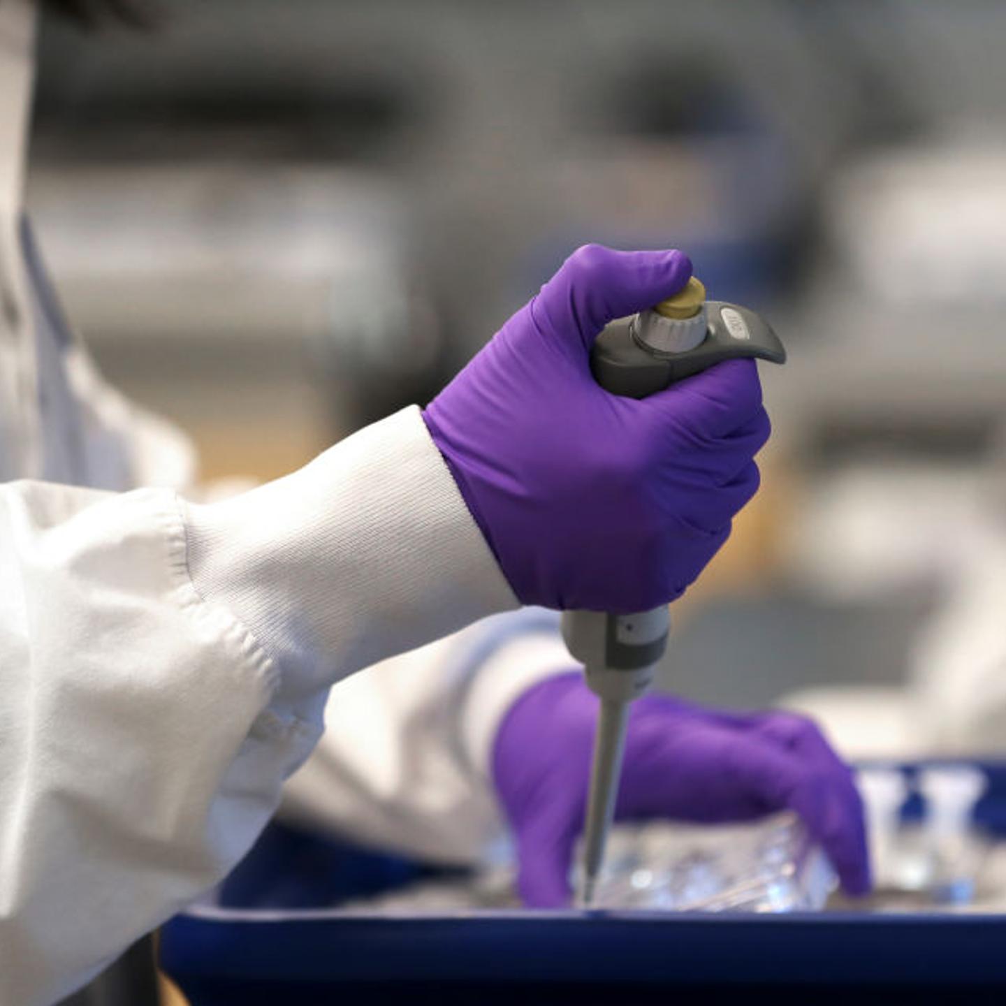 Cambridge Biotech Moderna Leads in Race For Coronavirus Vaccine