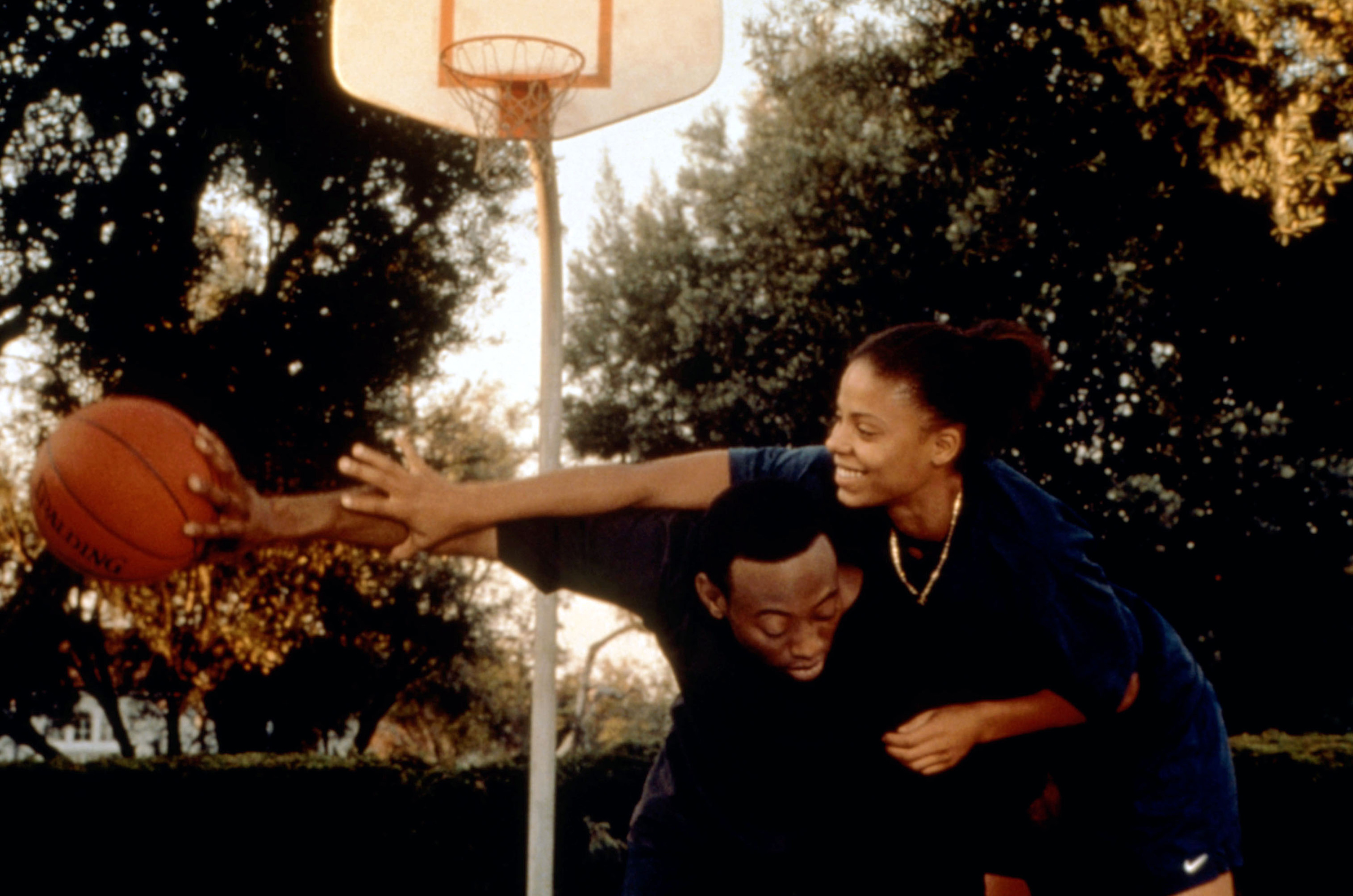 LOVE AND BASKETBALL