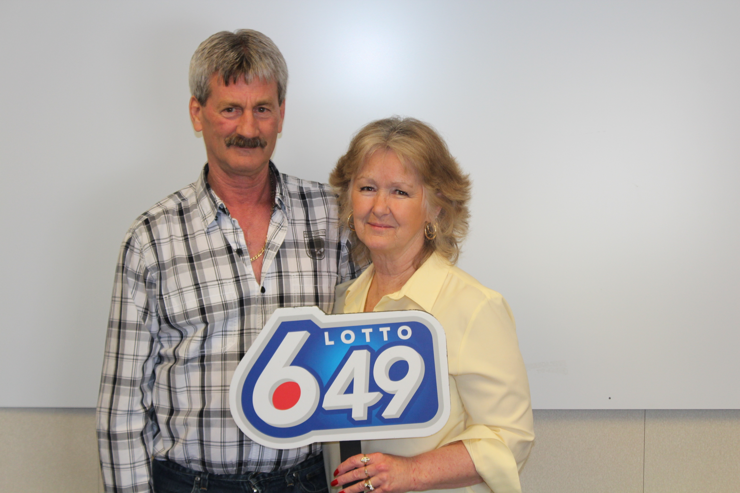 Douglas and Barbara Fink winning 8.1 million dollars.