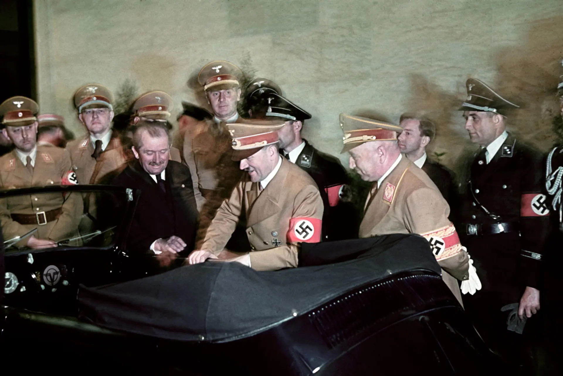 Hitler Color Adolf Hitler at 50: Color Photos From a Despot's Birthday, April 1939