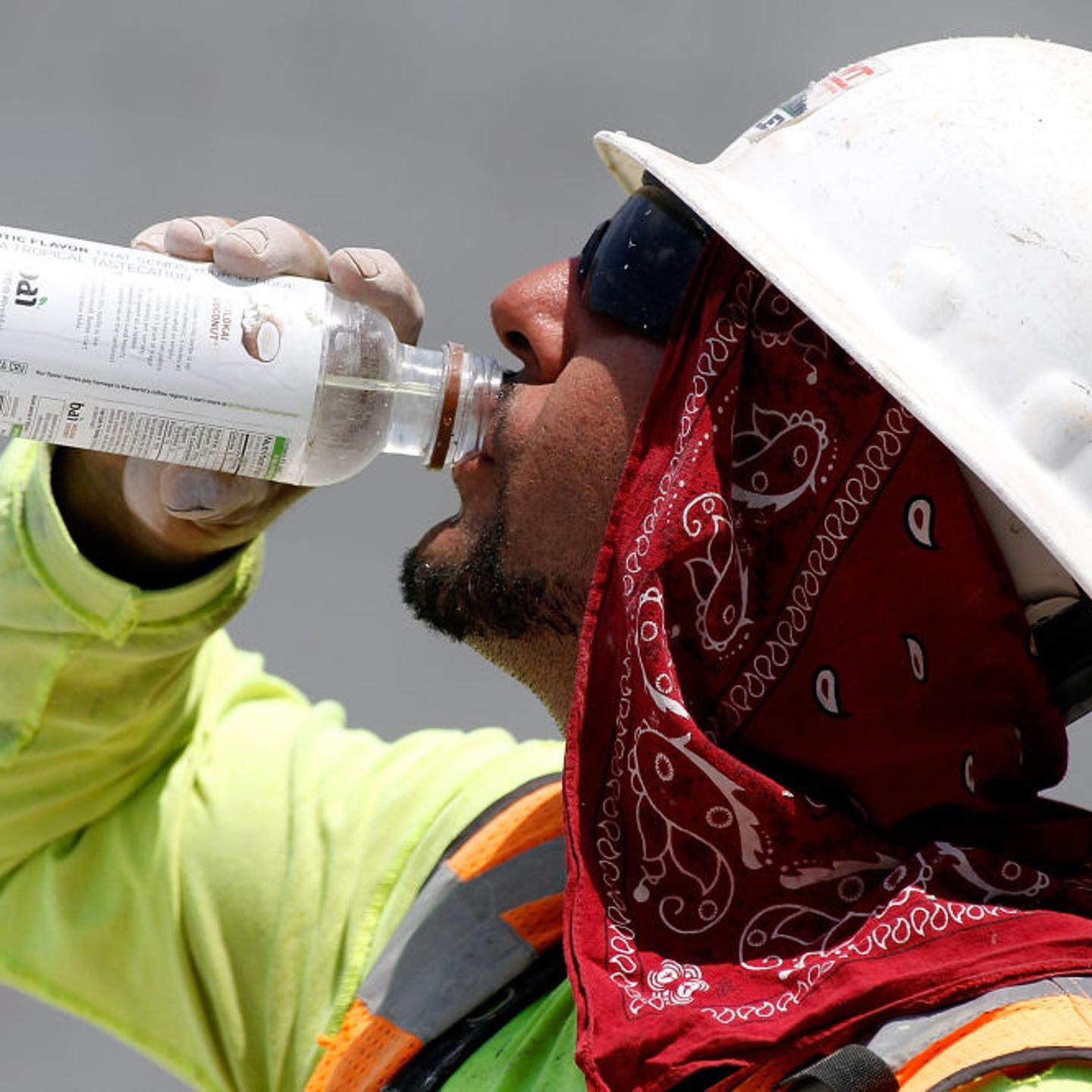 Phoenix Boils In Near-Record Heat Wave