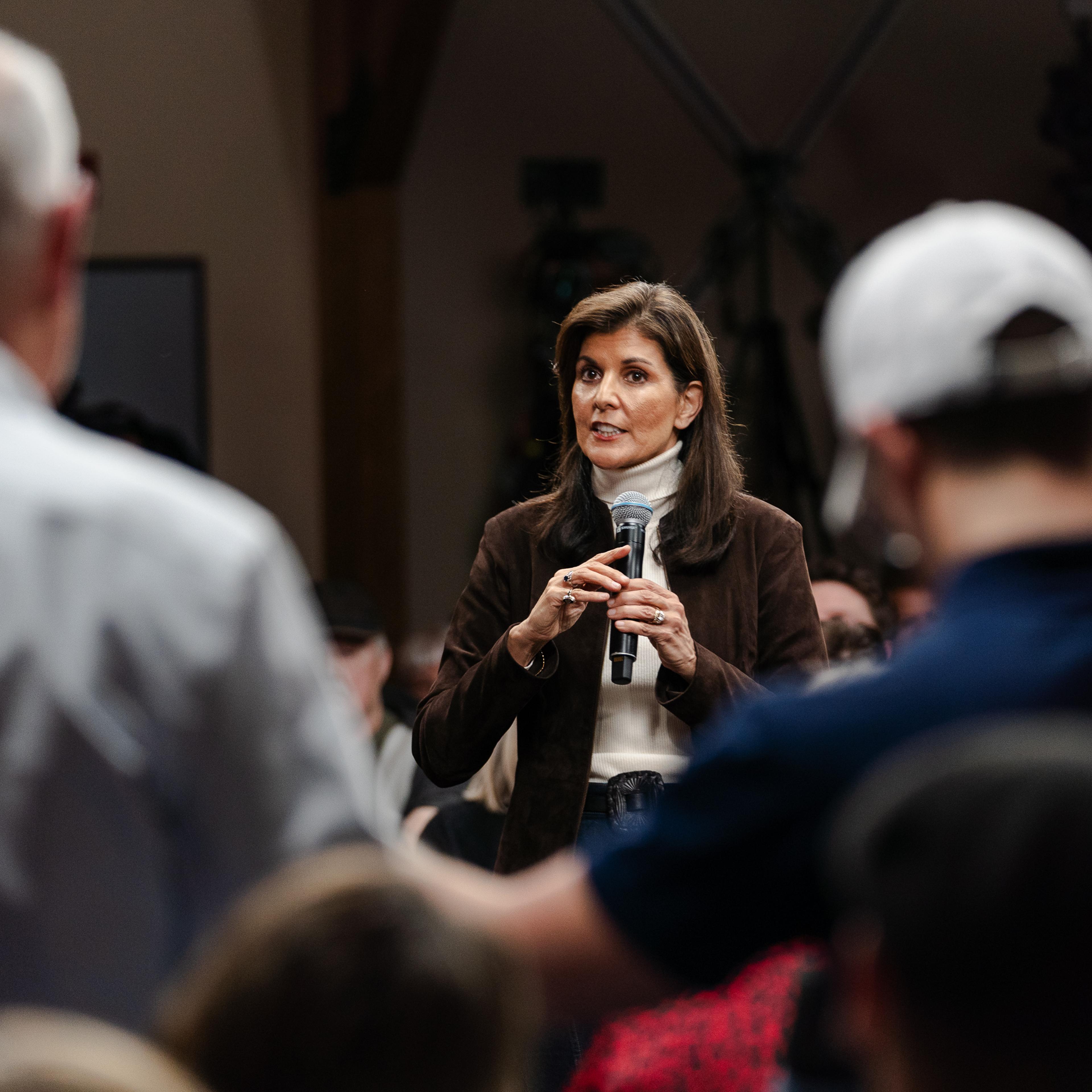 Republican Presidential Candidate Nikki Haley Receives Endorsement From New Hampshire Gov. Chris Sununu In Manchester
