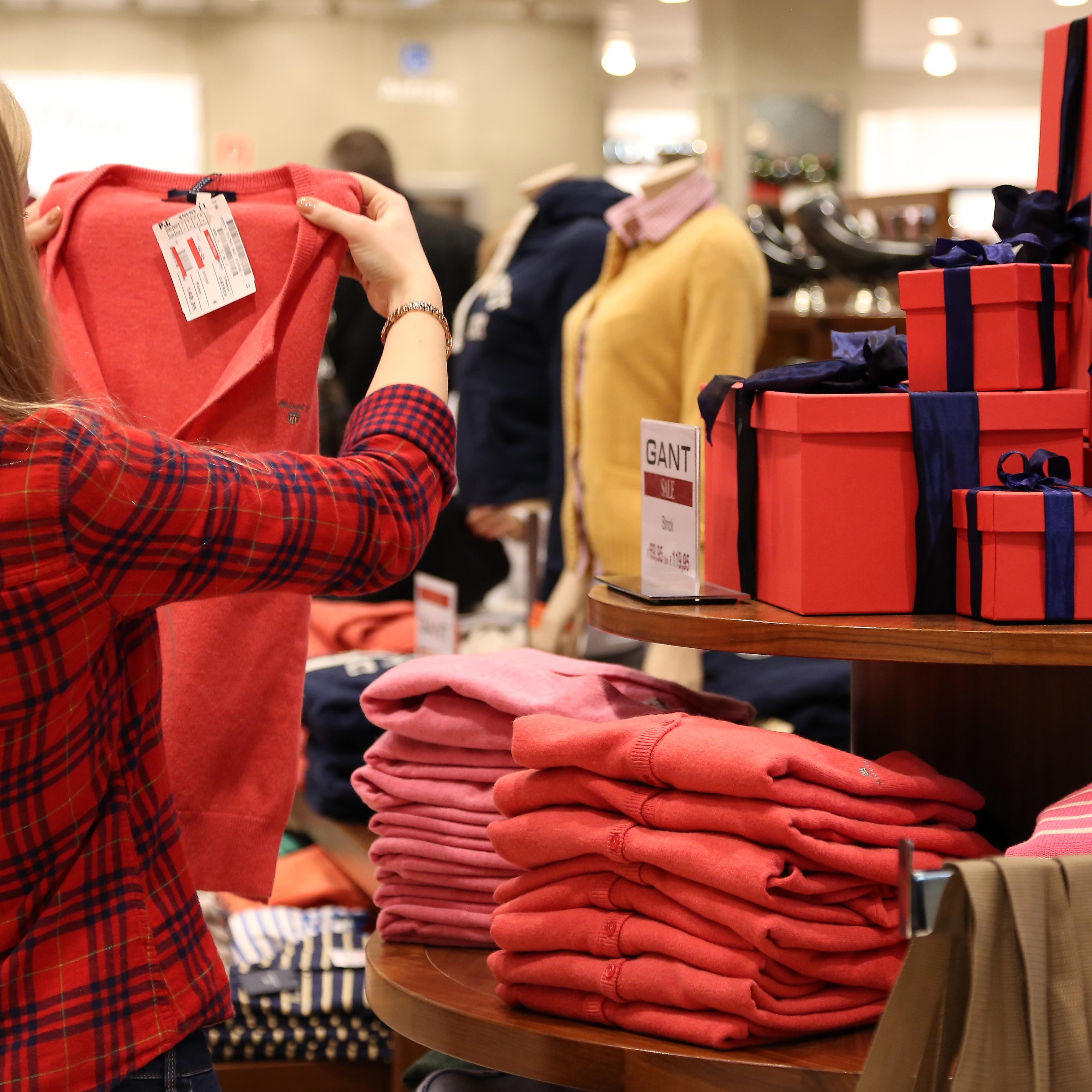 bad sales for retailers selling cold weather goods 2015