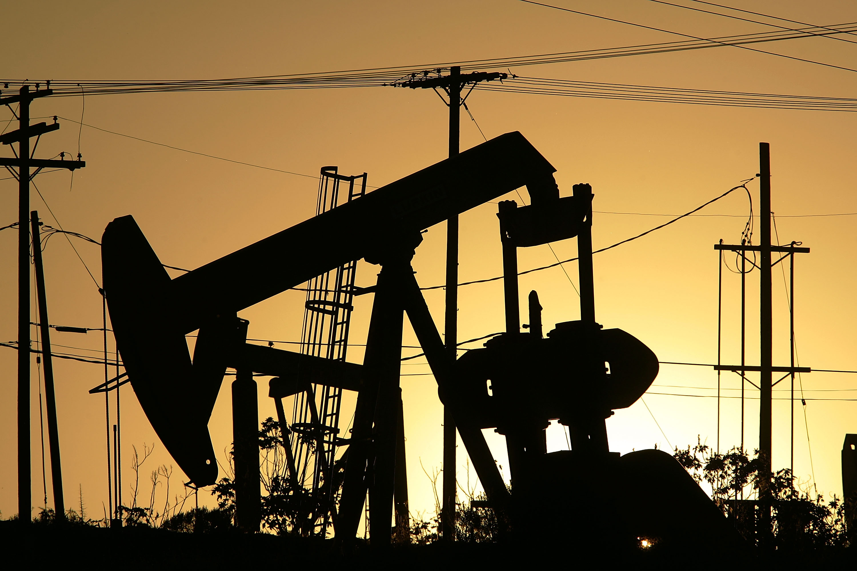 Oil rigs extract petroleum on April 25, 2008 in the Los Angeles area community of Culver City, California.