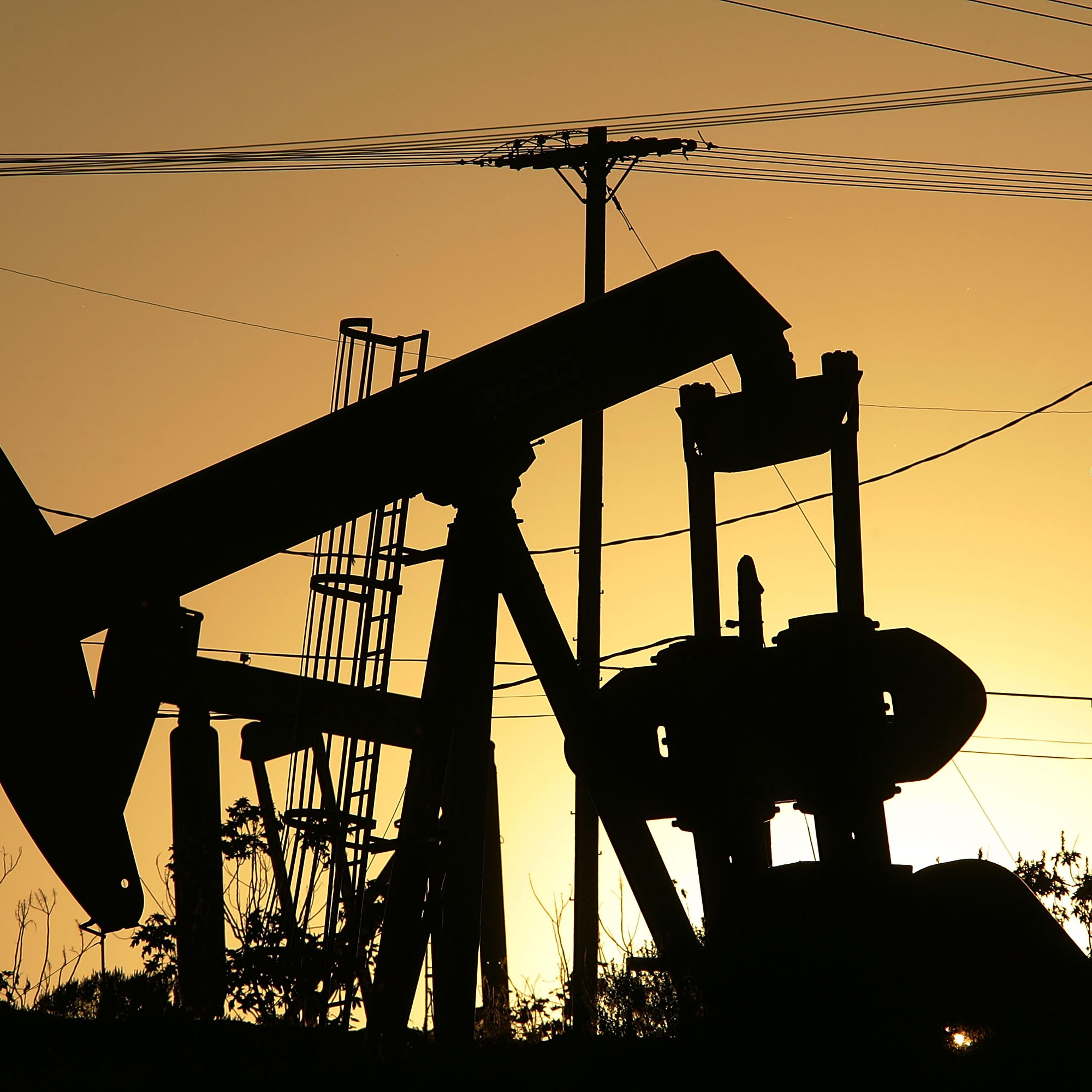 Oil rigs extract petroleum on April 25, 2008 in the Los Angeles area community of Culver City, California.
