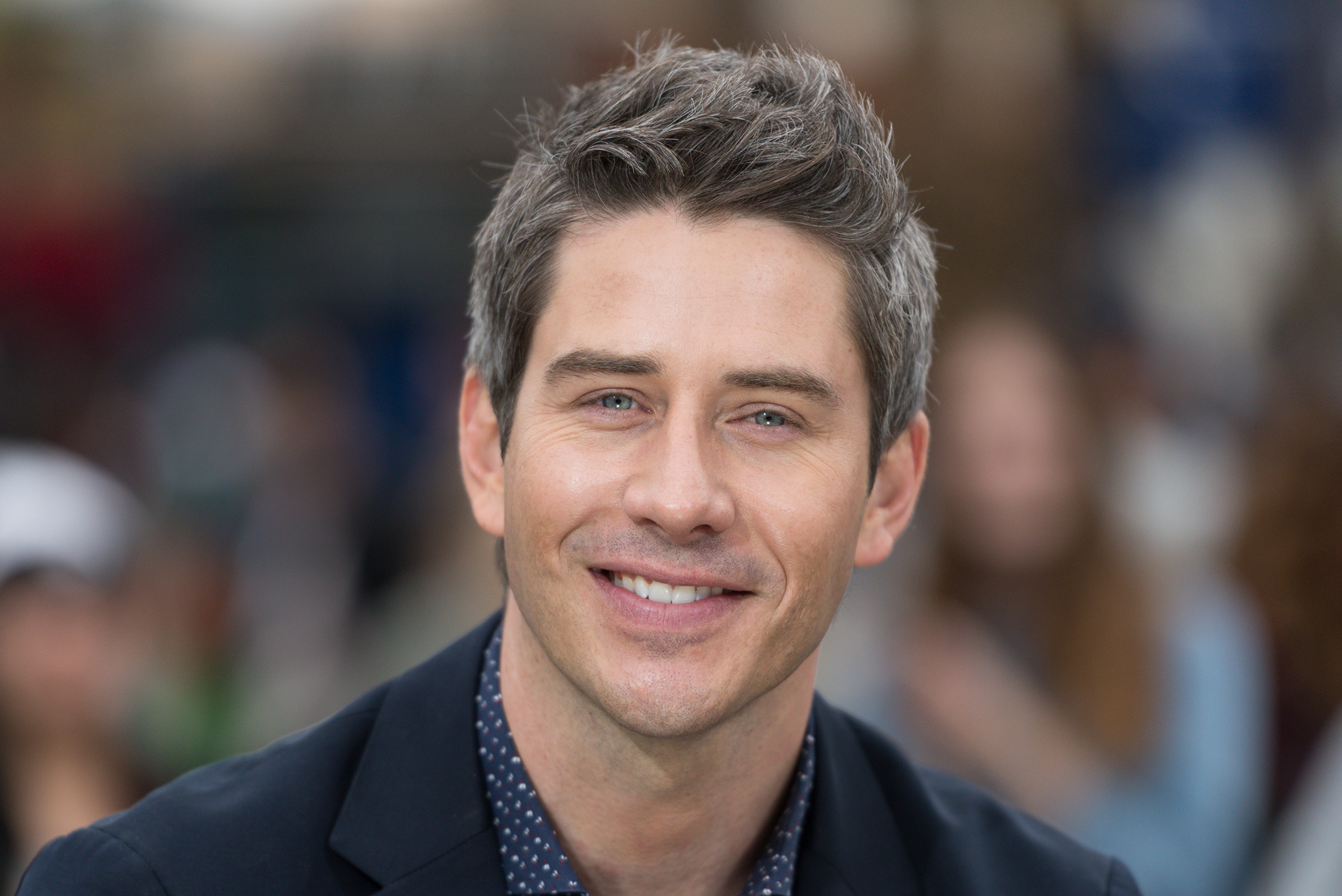 Arie Luyendyk Visits "Extra"