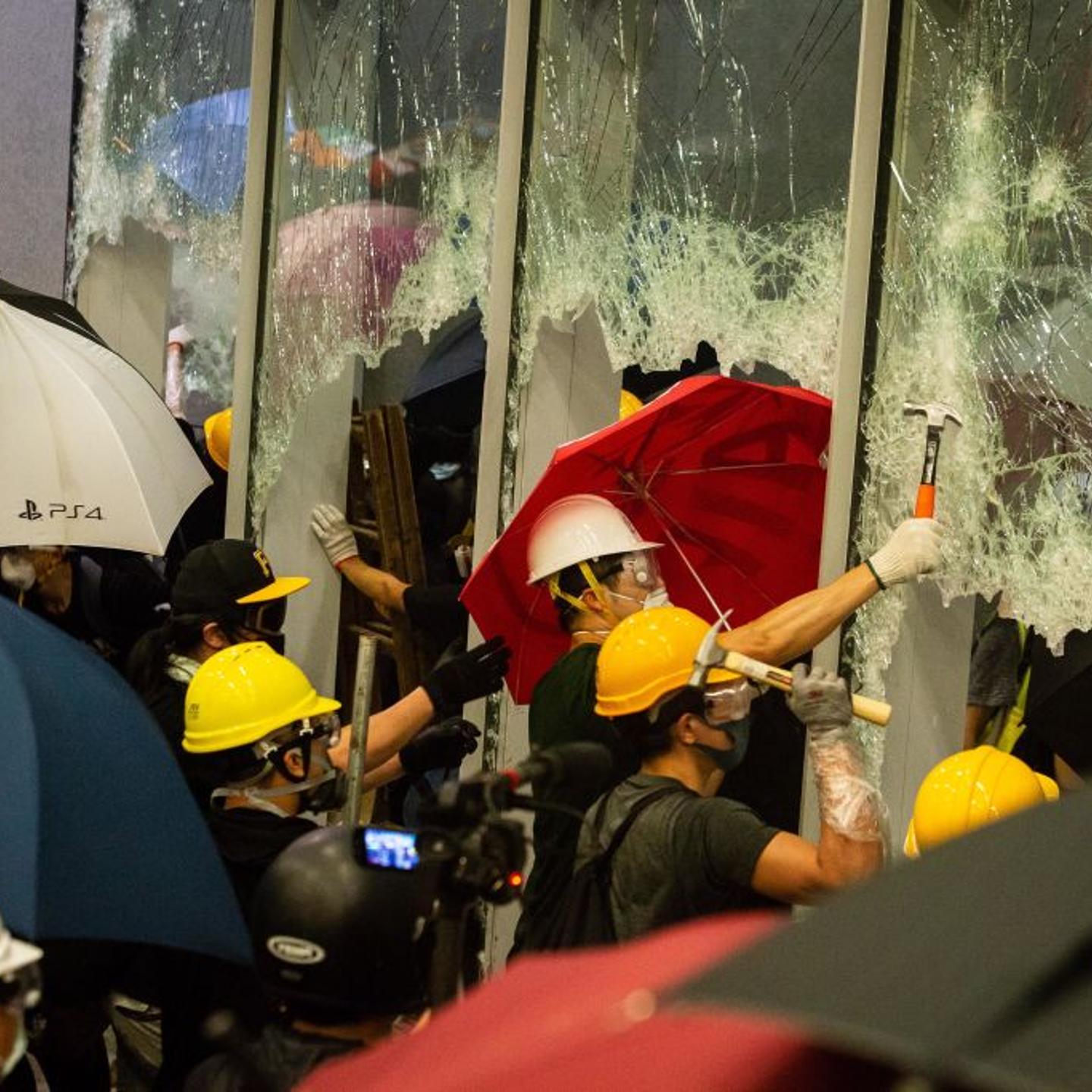 Fresh Hong Kong Protests Signal Gridlock Facing Lams Government